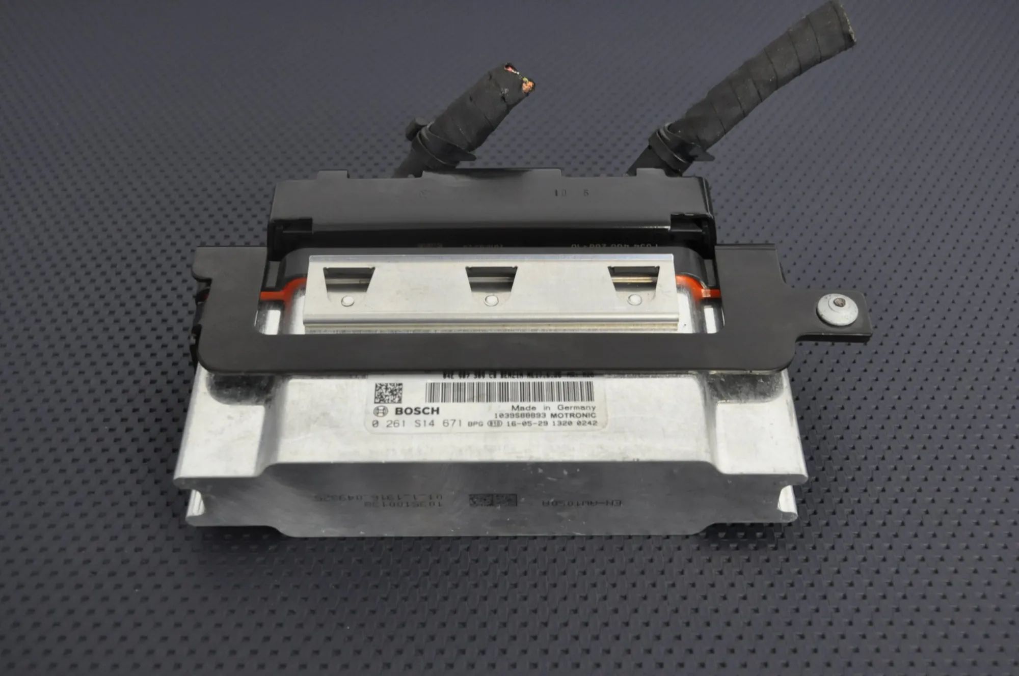 Volkswagen Polo Engine Control Unit Engine Control Unit — VW POLO (6R, 6C) (2009-.....