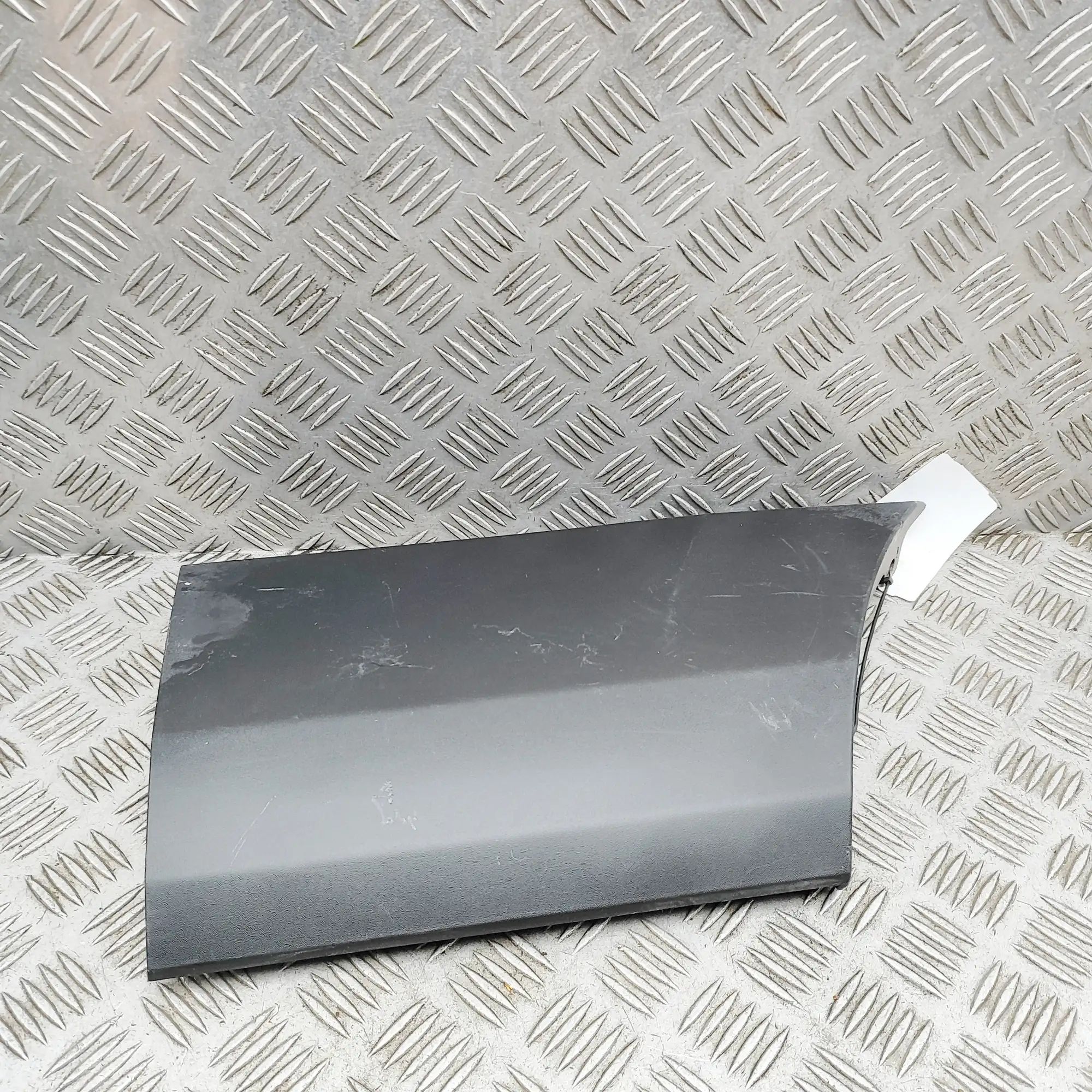 Renault Master Fender moulding — rear right Fender moulding — rear right — RENAULT MASTER (...