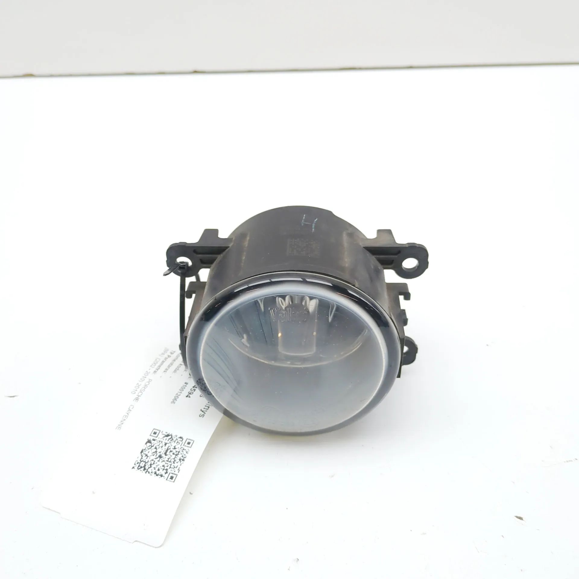 Porsche Cayenne Front Left Fog Light Front Left Fog Light — PORSCHE CAYENNE (9PA) (2...