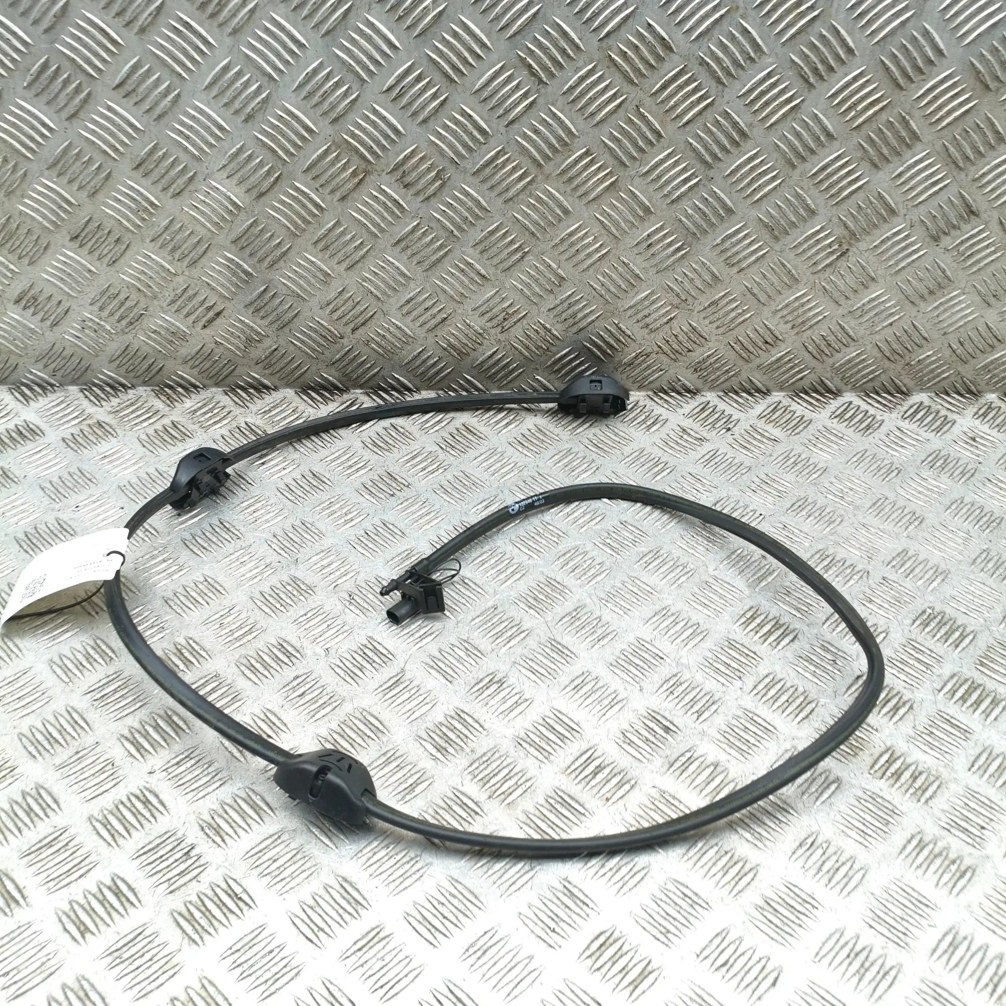 BMW X7 (G07) Windscreen washer nozzle Windscreen washer nozzle — BMW X7 (G07) (2019-....