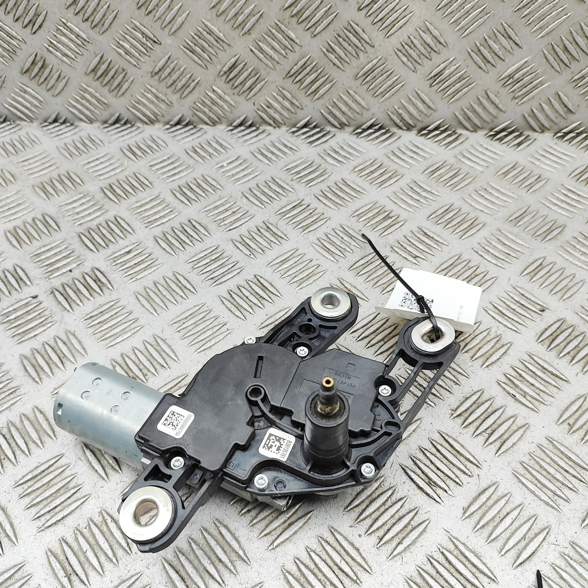 Audi Q3 (F3) Tagaluugi kojamehe mootor  Tailgate wiper motor — AUDI Q3 (F3) (2018-...) ...