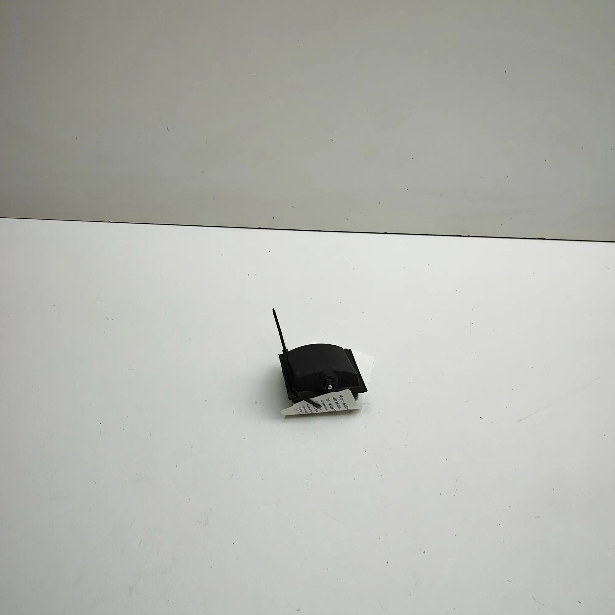 Mercedes-Benz GLE (W167) Fuel filler flap lock Fuel filler flap lock — MERCEDES BENZ GLE (W167...