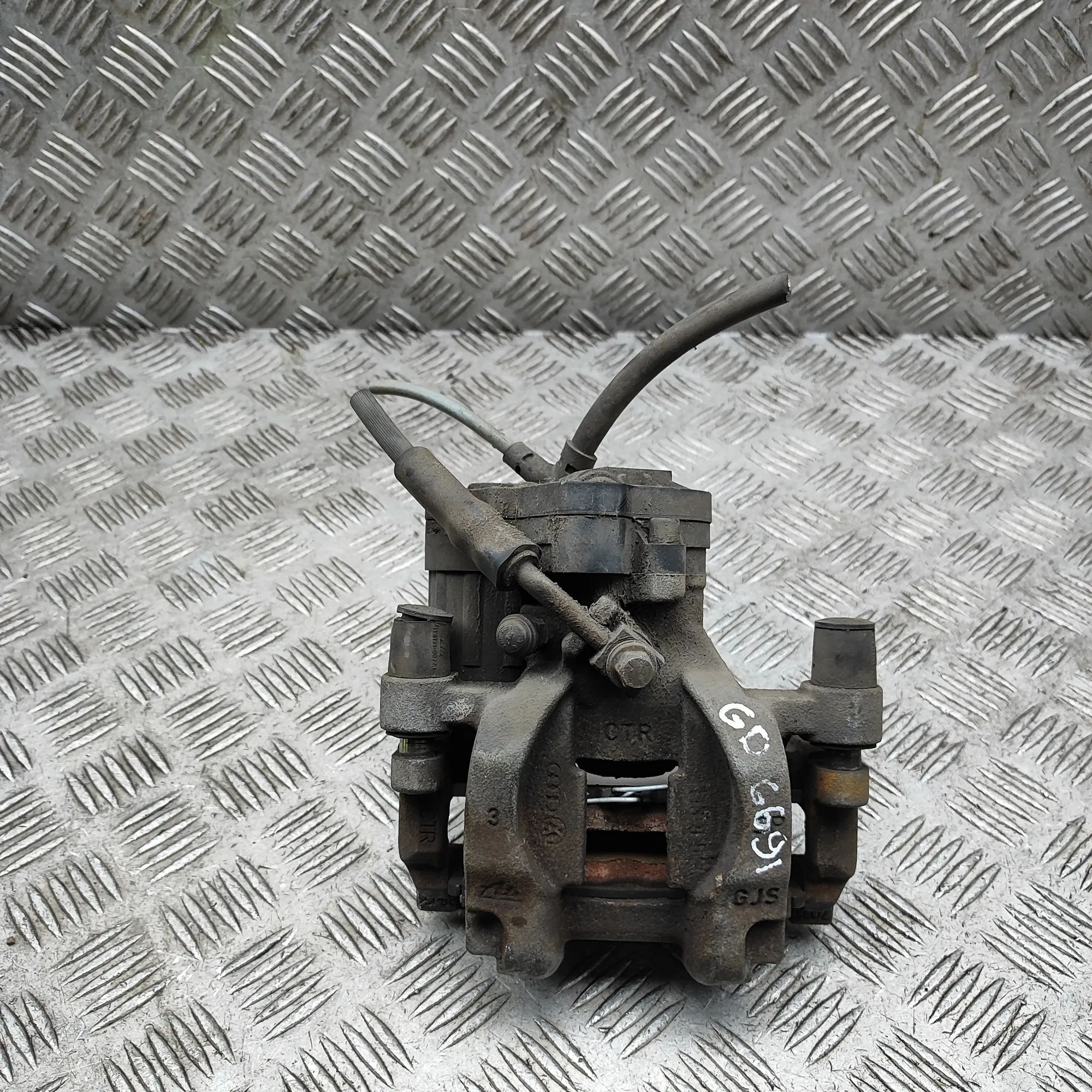 Audi TT (8S) Brake caliper — rear right Brake caliper — rear right — AUDI TT (FV3) (201...