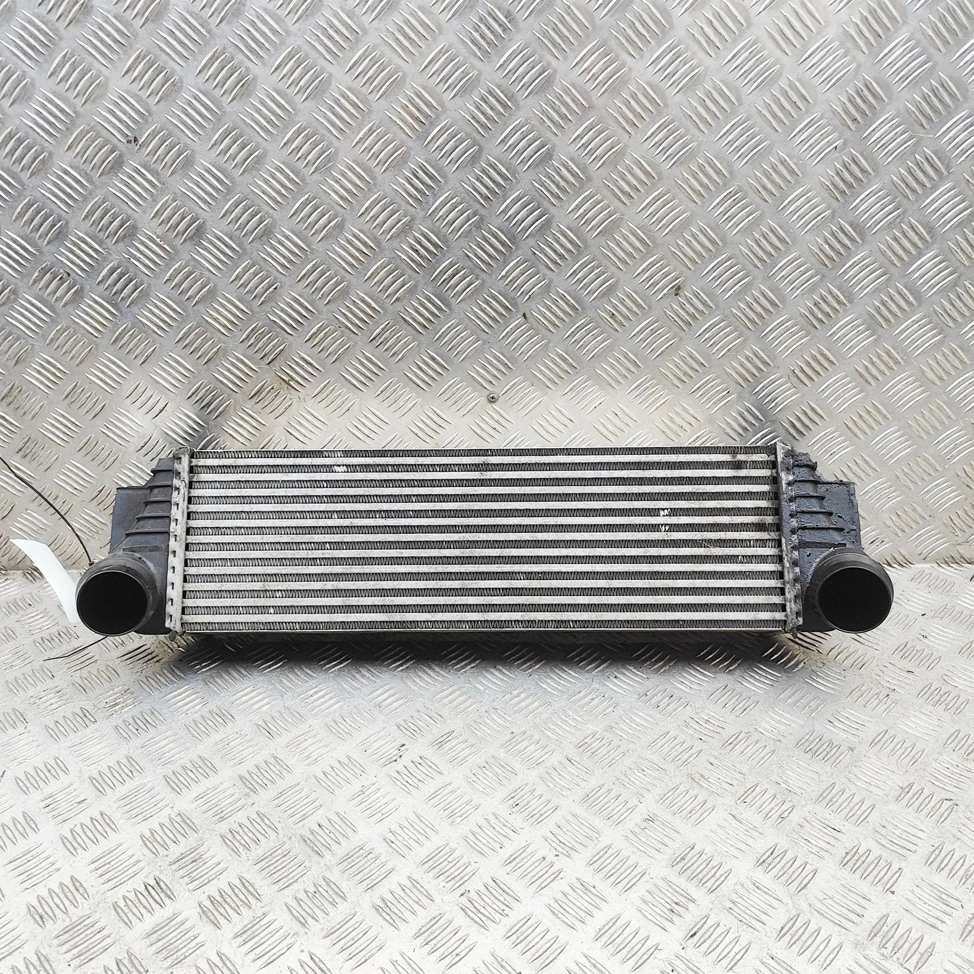 BMW 6 (F06 / F12 / F13) Intercooler radiator Intercooler radiator — BMW 6 SERIES (F12, F13, ...