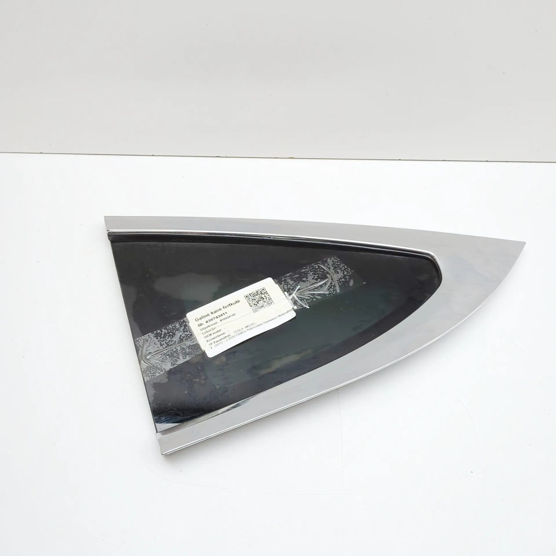 Tesla Model X Rear Left Quarter Window Rear Left Quarter Window — TESLA MODEL X (2013-...