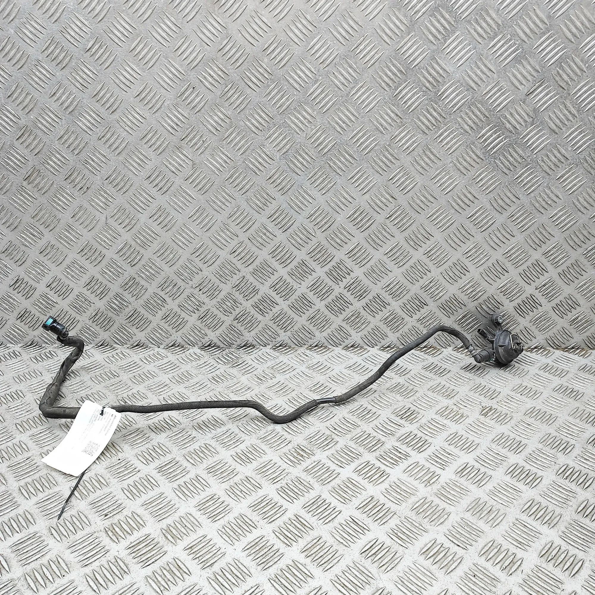 Porsche Panamera Jahutuslõdviku kolmik Coolant hose — PORSCHE PANAMERA (970) (2009-201...