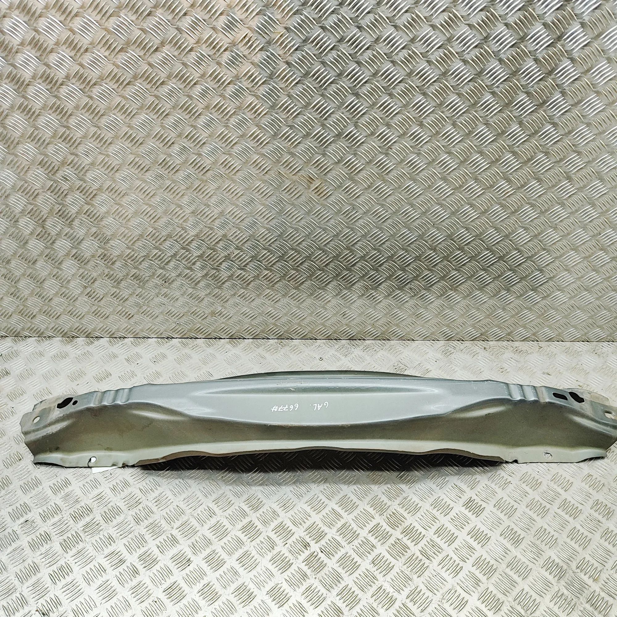 Volvo XC60 Rear Crash Reinforcement Bar Rear Crash Reinforcement Bar — VOLVO XC60 (2008...