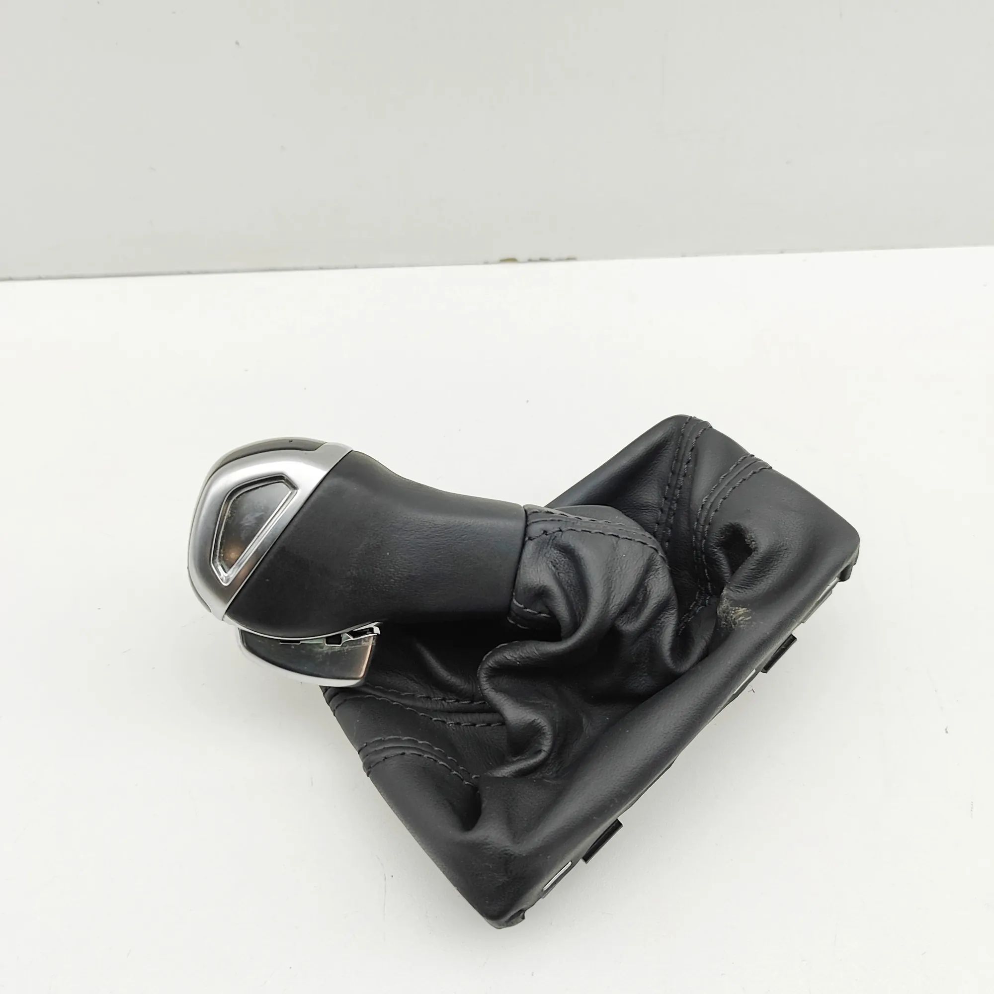 Audi Q3 (F3) Gear lever knob Gear lever knob — AUDI Q3 (F3) (2018-...) — 83C...