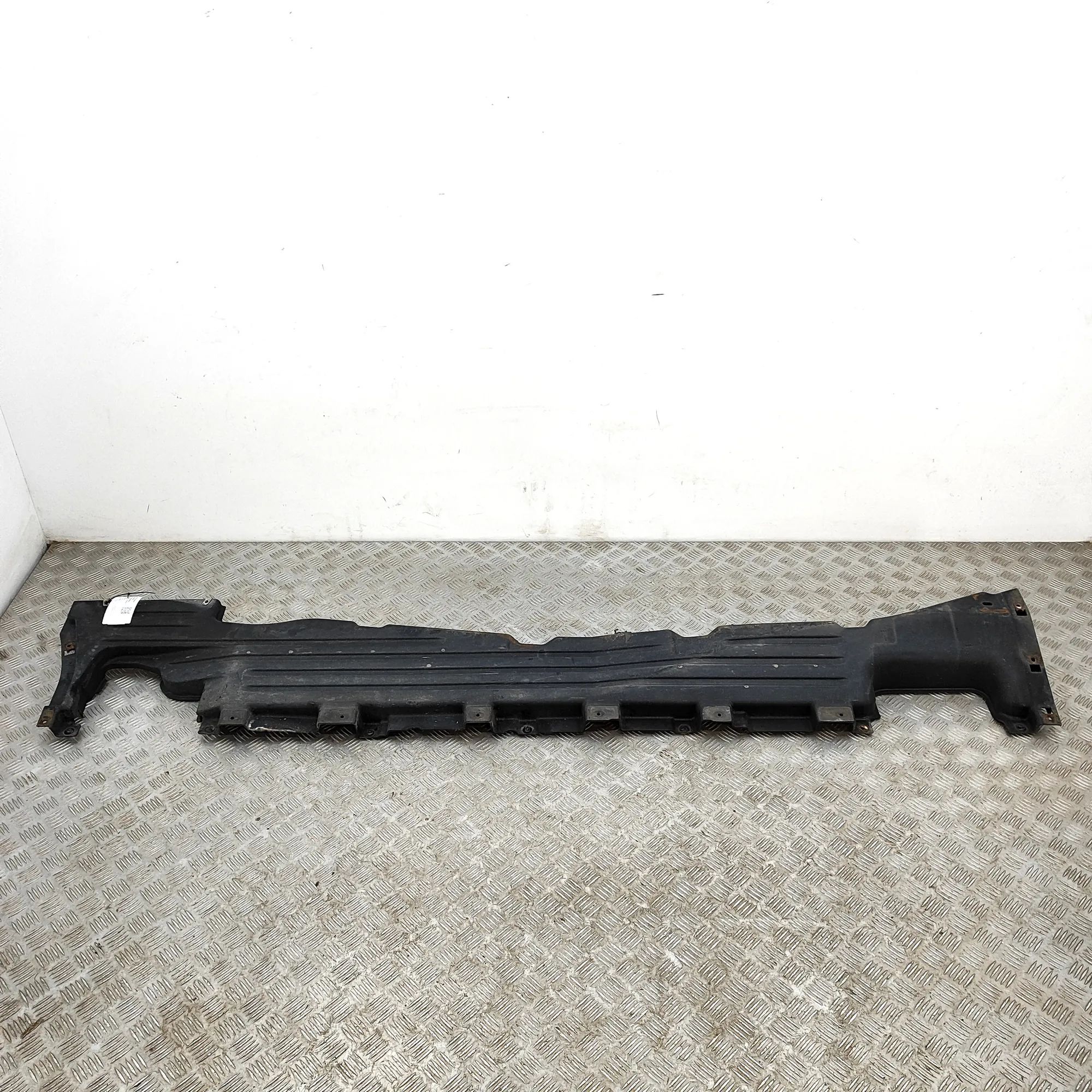 Land Rover Range Rover Sport (L494) Underbody cover — right Underbody cover — right — LAND ROVER RANGE ROVE...