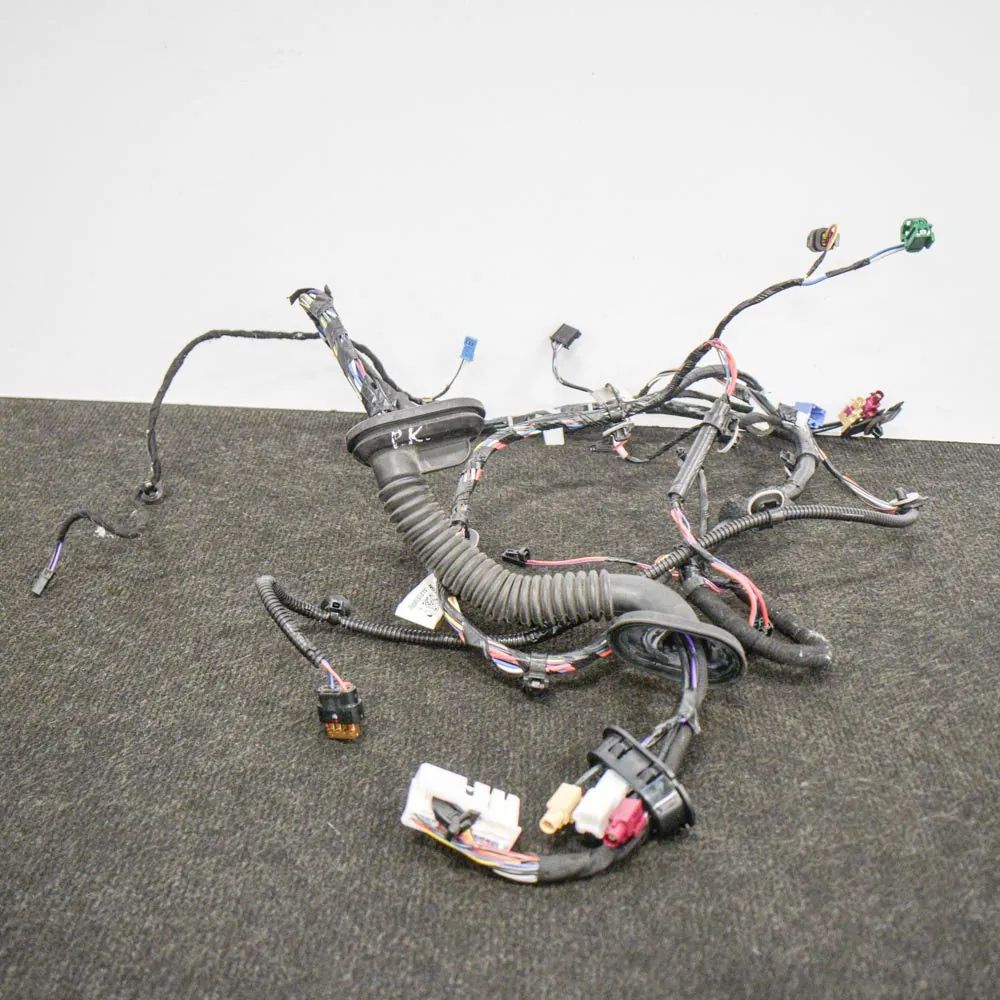 Tesla Model 3 Door wiring — front left Door wiring — front left — TESLA MODEL 3 (2018-...
