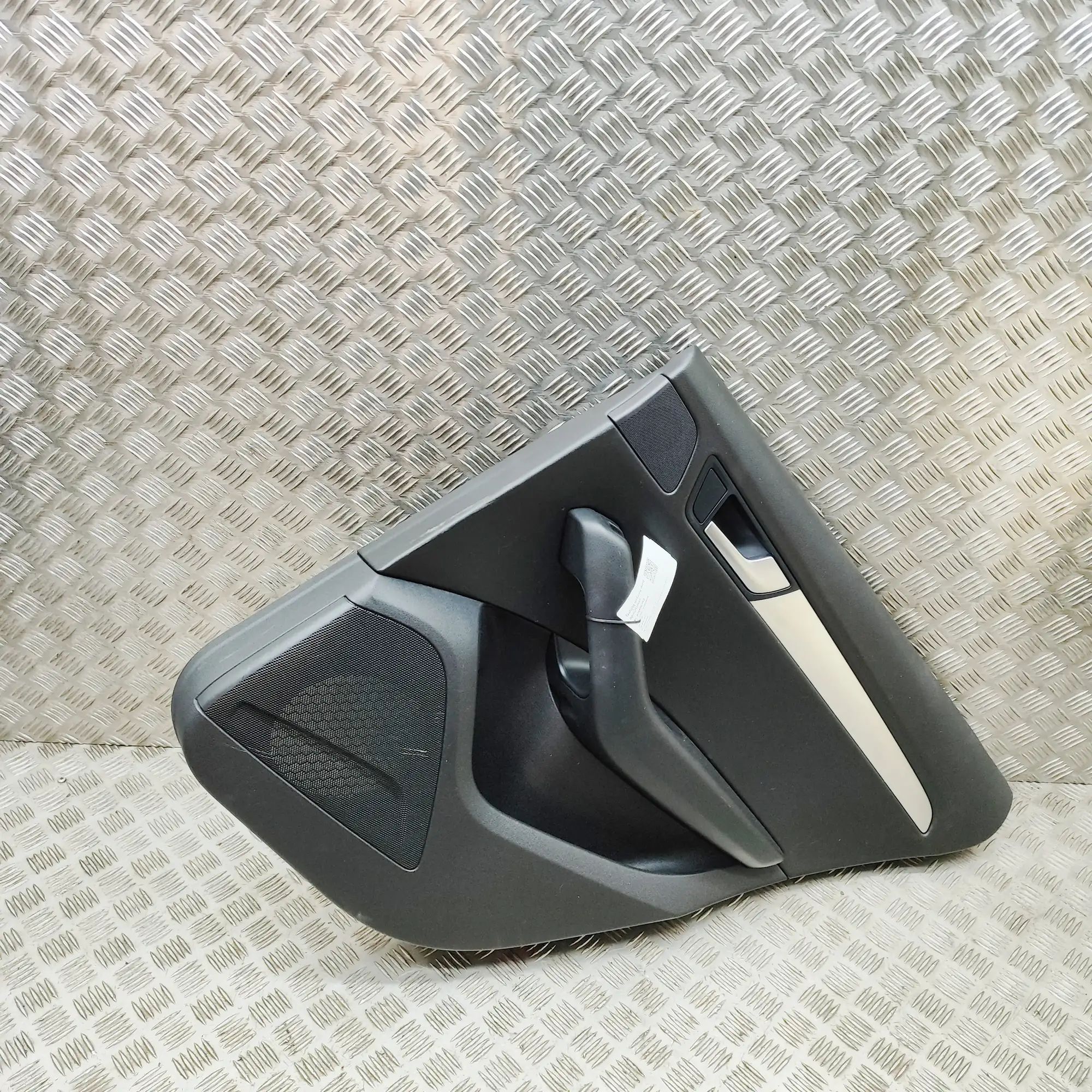 Audi Q5 (8R) Rear Right Door Panel Rear Right Door Panel — AUDI Q5 (8R) (2008-2017...
