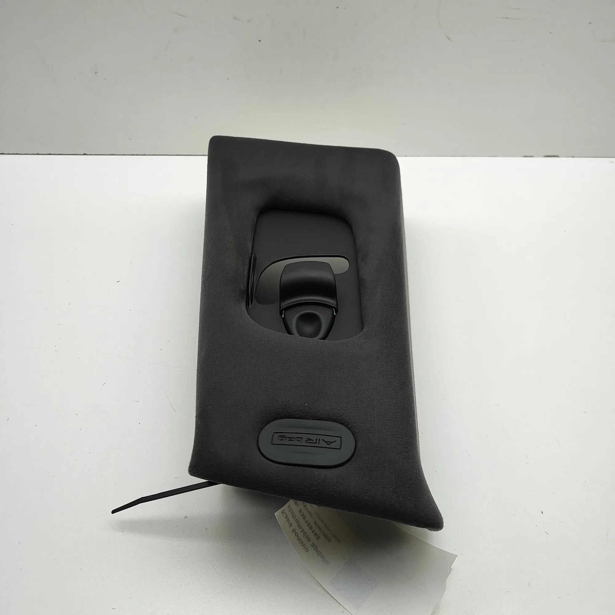 Maserati Ghibli B-pillar trim — left B-pillar trim — left — MASERATI GHIBLI (M157) (...