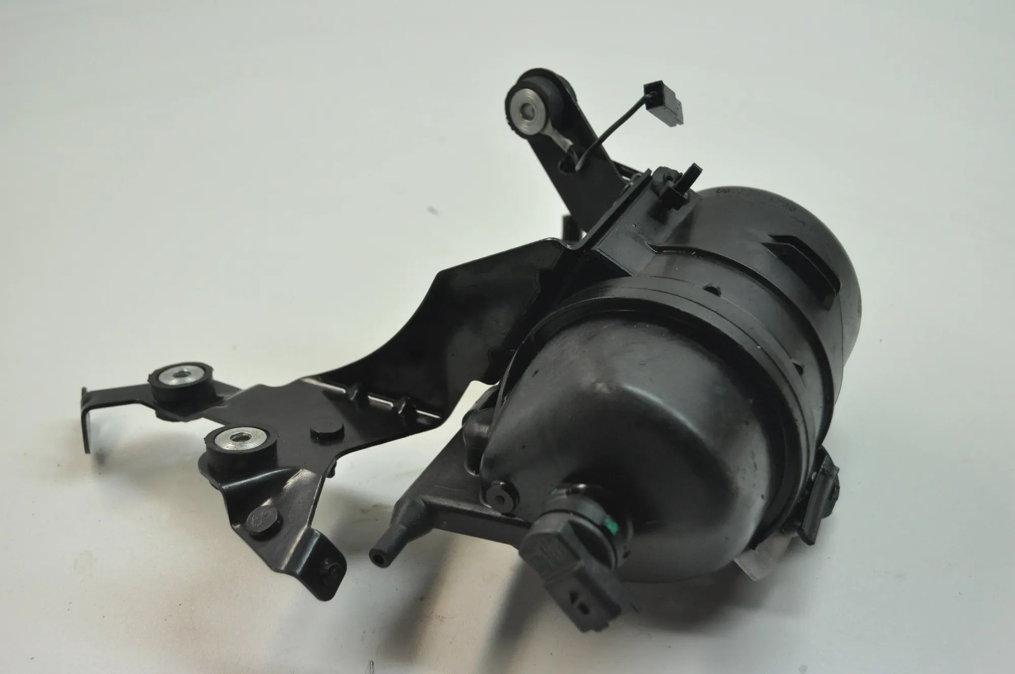 Land Rover Range Rover Velar Fuel filter housing