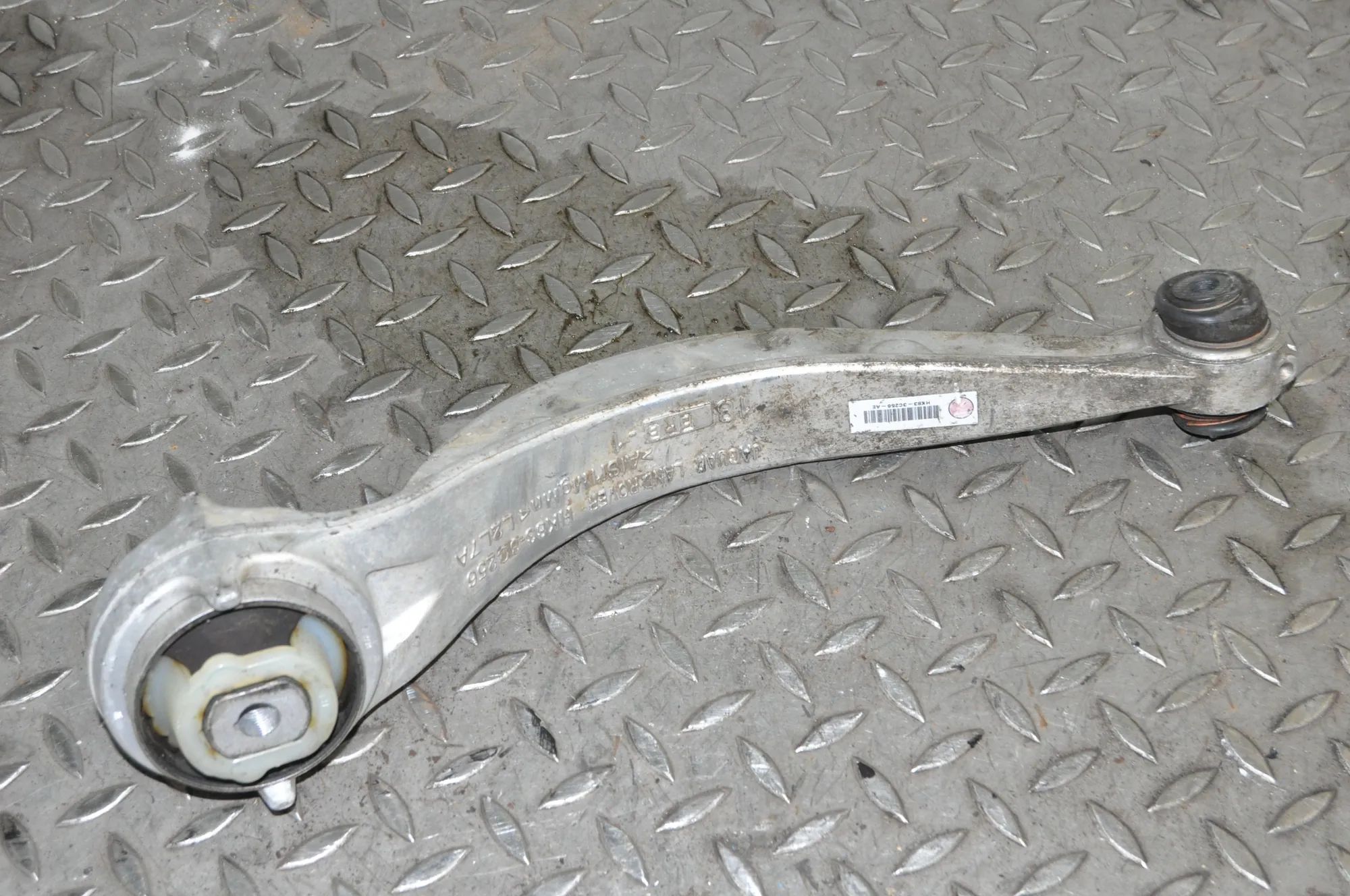 Land Rover Range Rover Velar Front Left Curved Control Arm