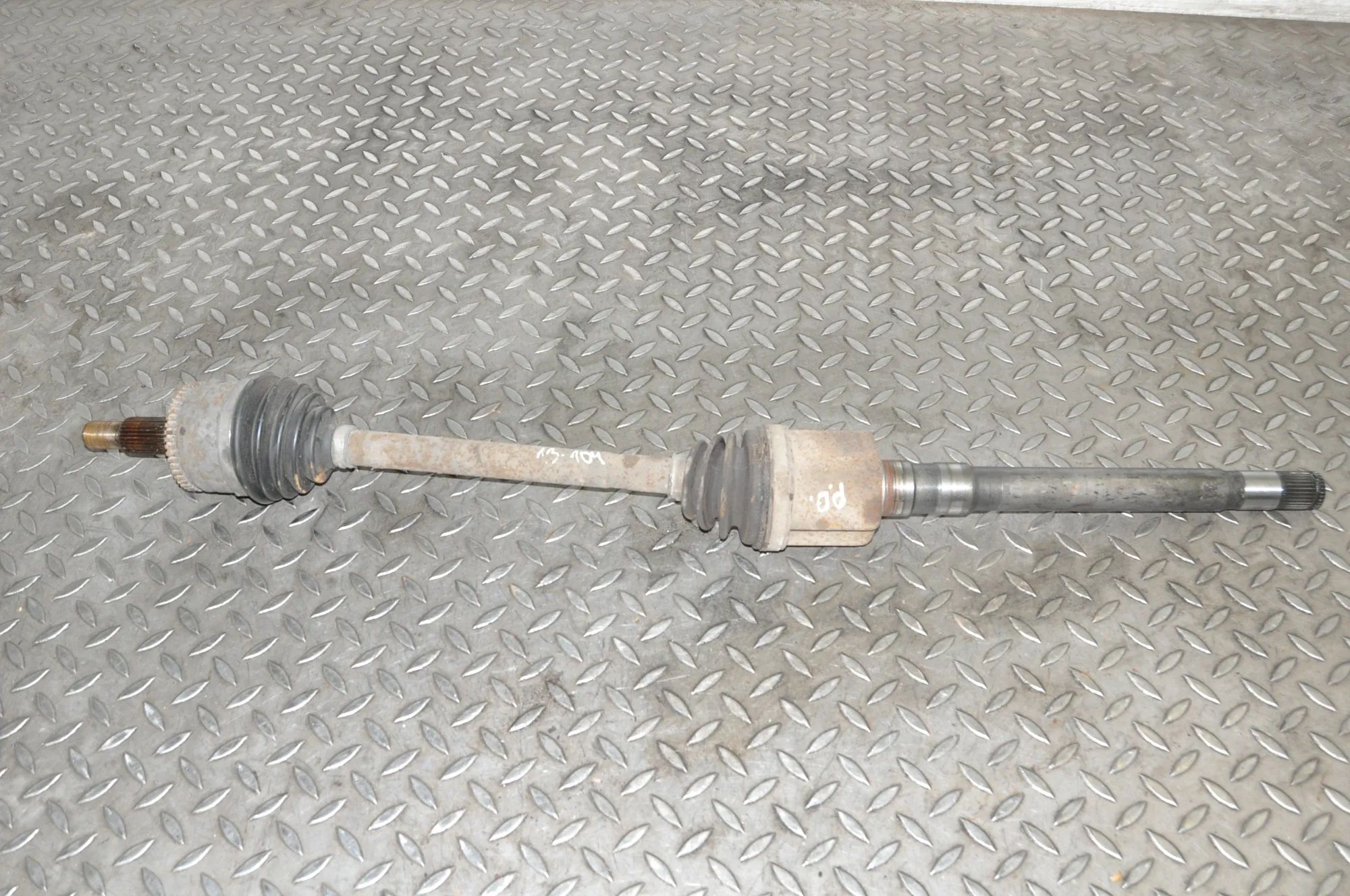 Land Rover Discovery Front Right Driveshaft