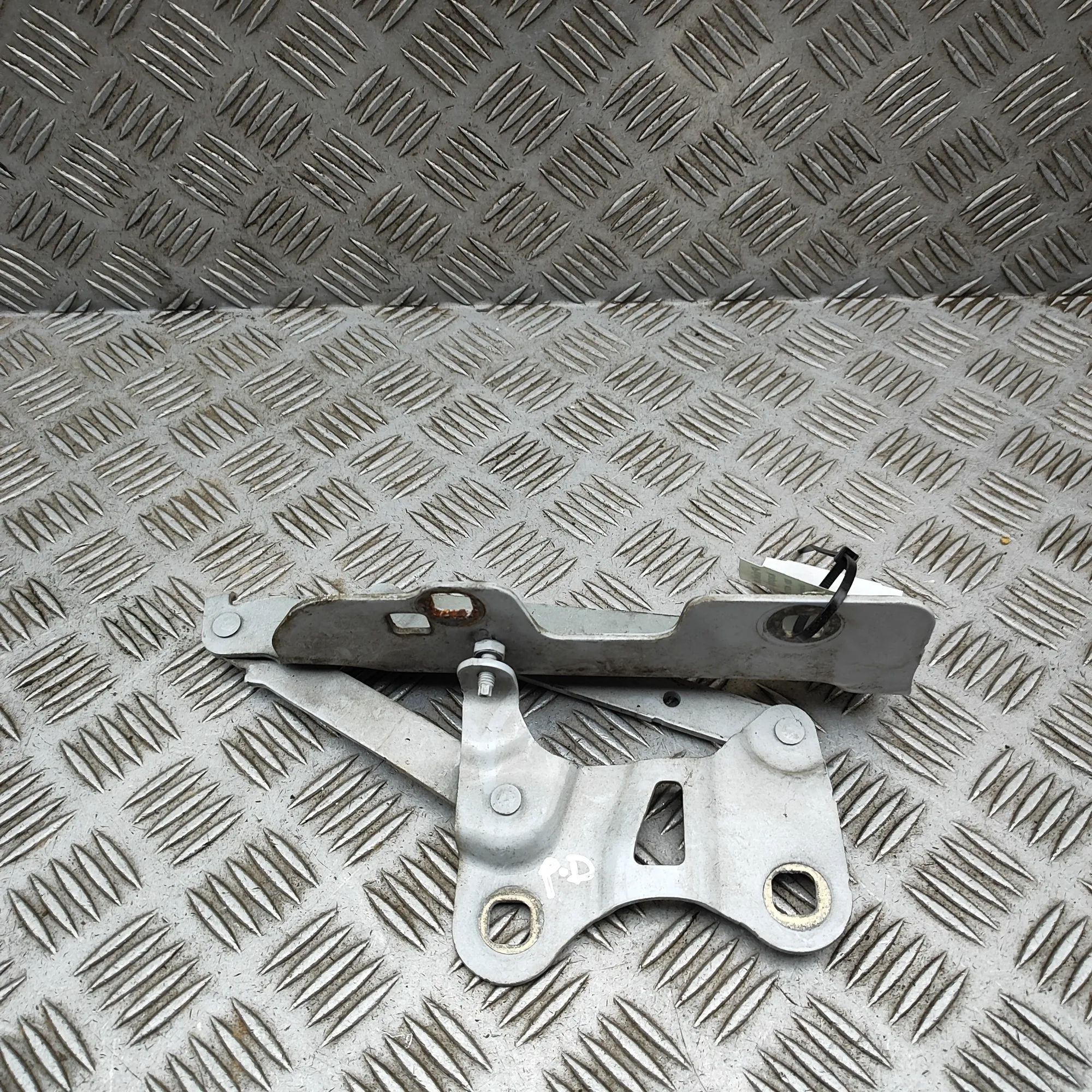 Land Rover Range Rover Sport (L494) Bonnet hinge — front right