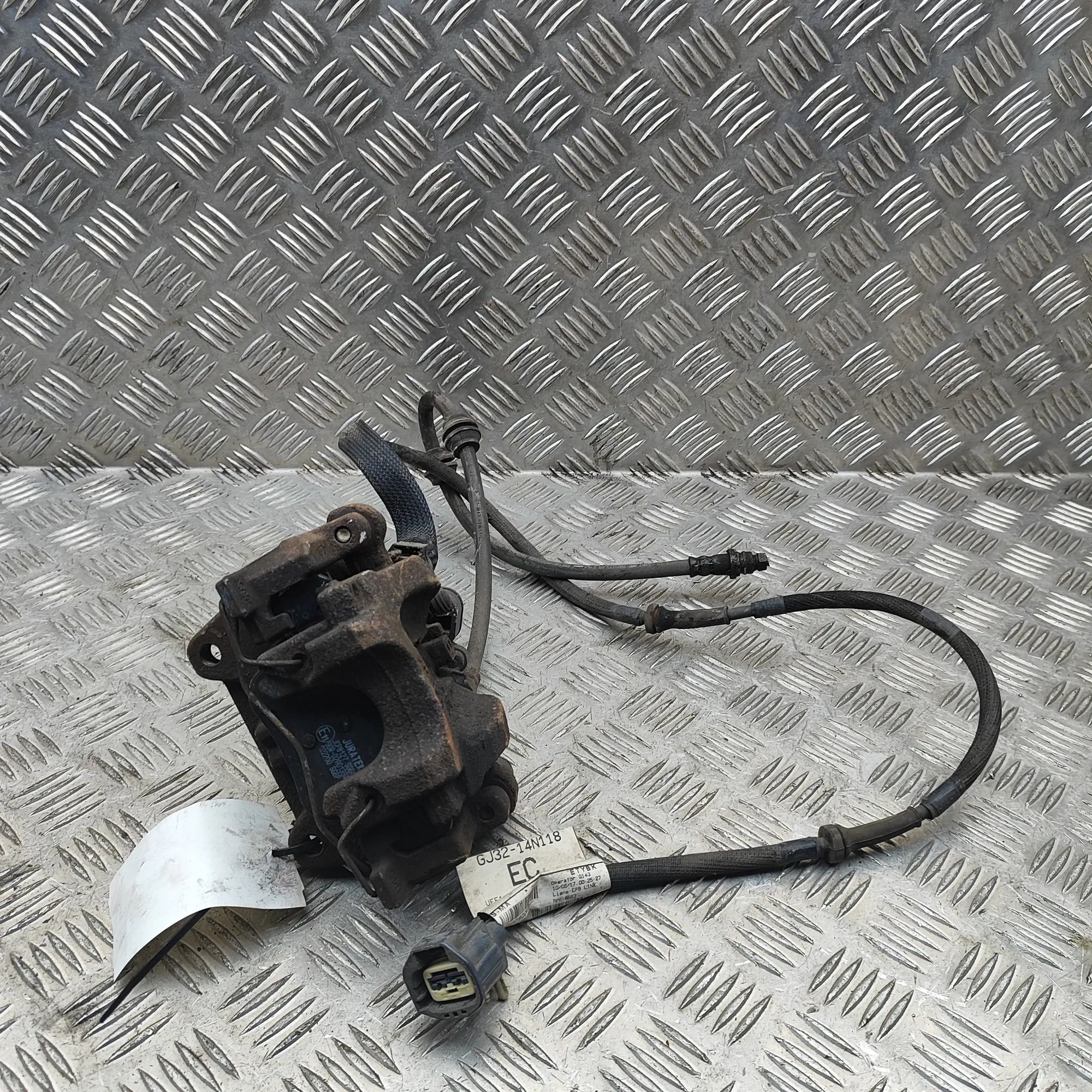 Land Rover Range Rover Evoque Brake caliper — rear left Brake caliper — rear left — LAND ROVER RANGE RO...