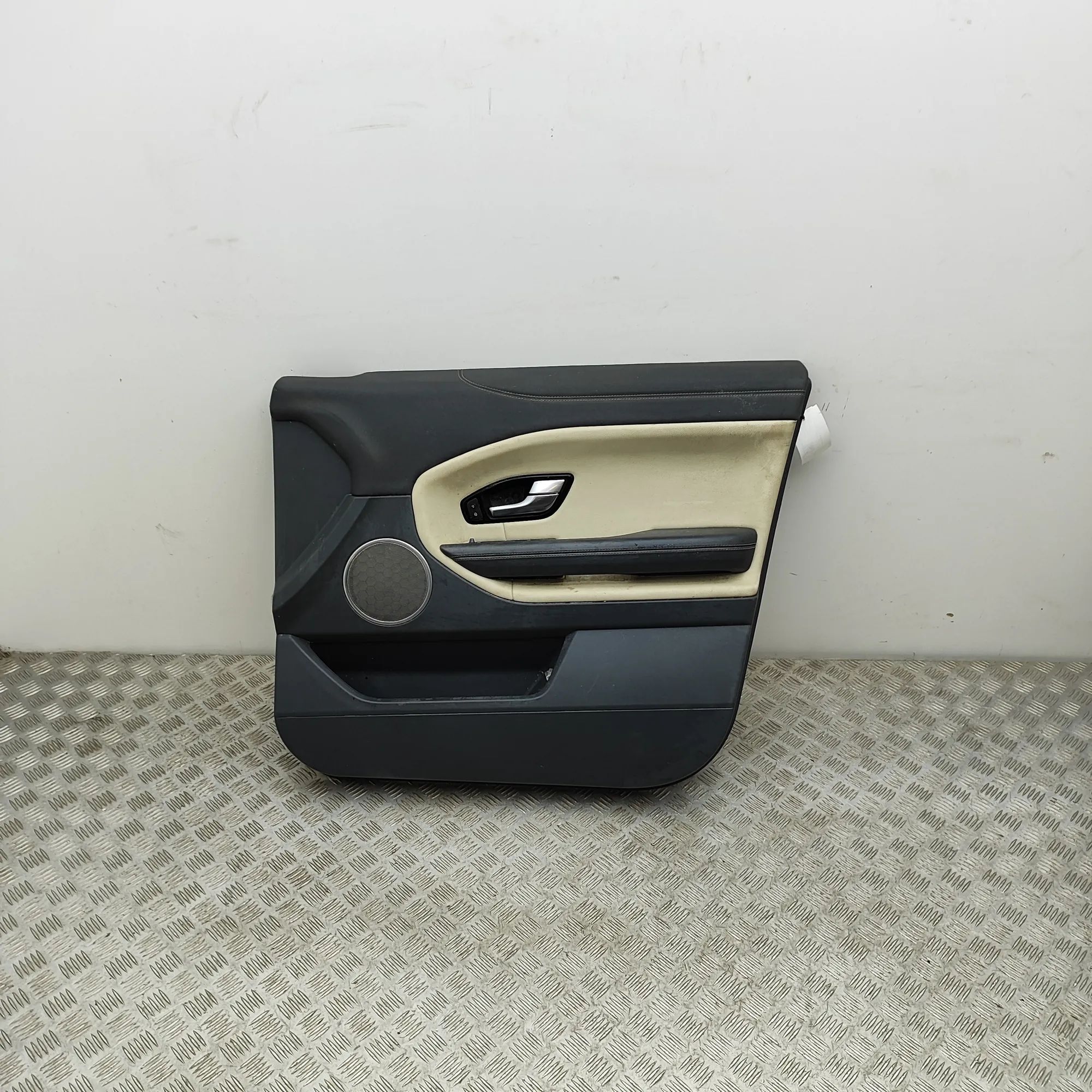 Land Rover Range Rover Evoque Front Right Door Panel Front Right Door Panel — LAND ROVER RANGE ROVER...