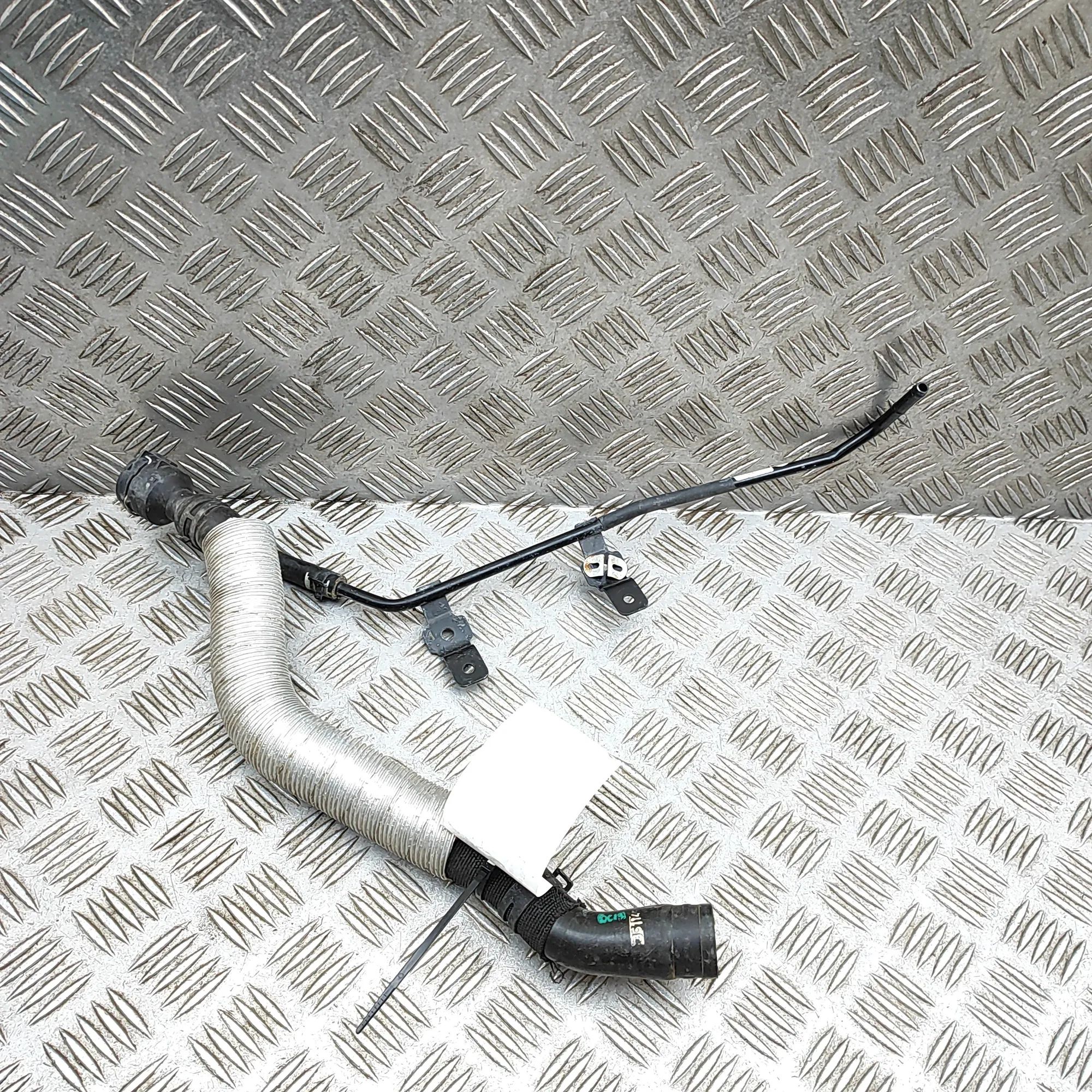 Audi Q3 (F3) Jahutuslõdviku kolmik Coolant hose — AUDI Q3 (Sportback F3N) (2019-.....