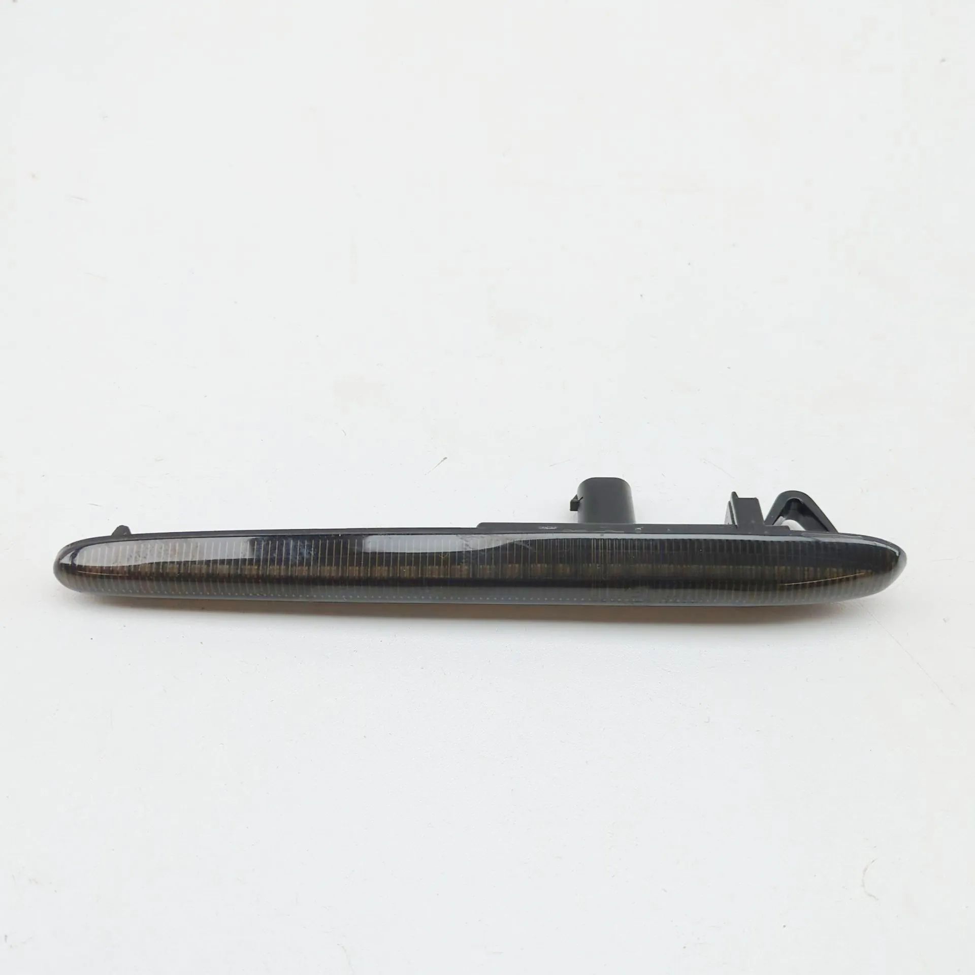 Alfa-Romeo Giulietta (940) Fender indicator — front left Fender indicator — front left — ALFA ROMEO GIUL...