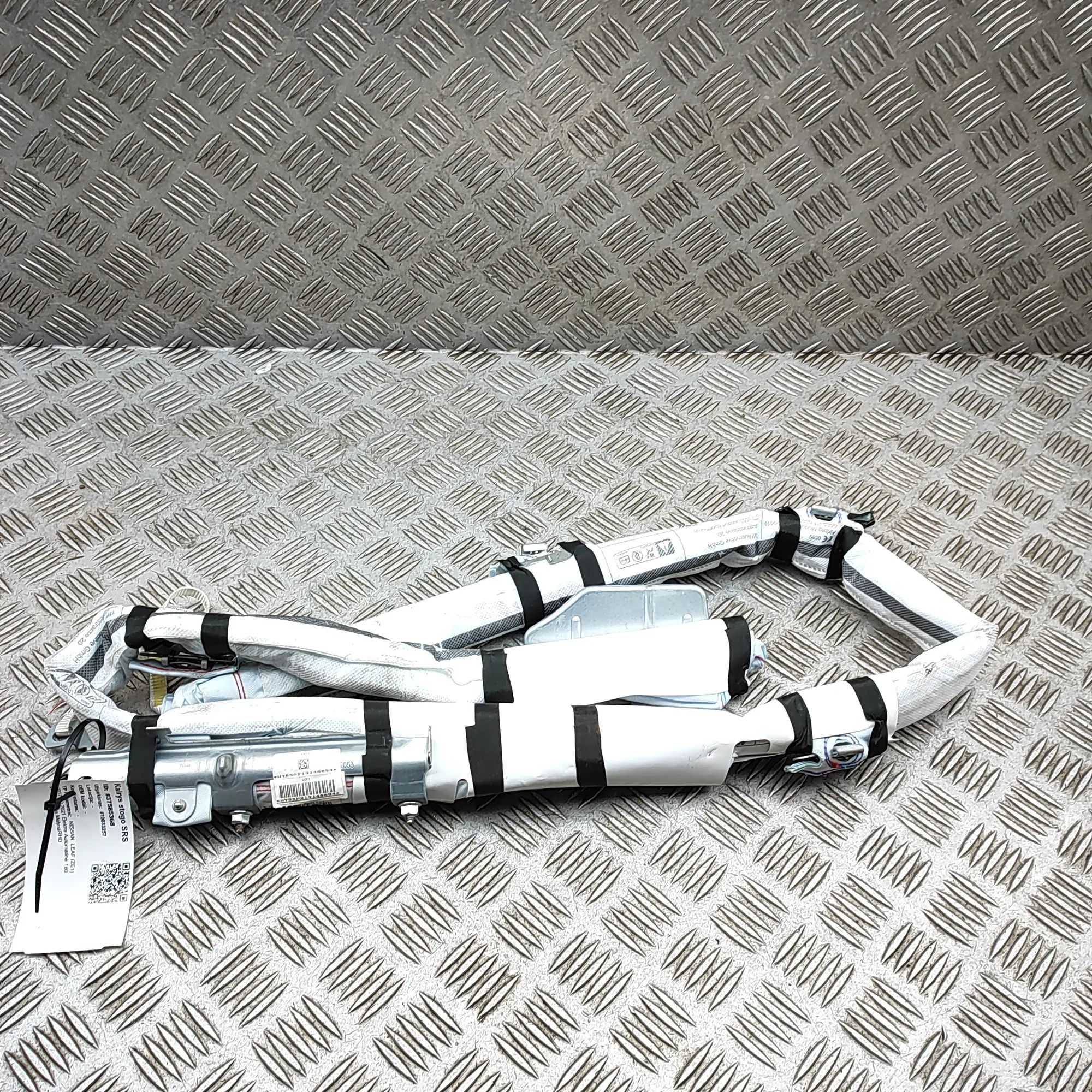 Nissan Leaf Left Side Roof Safety Curtain SRS Left Side Roof Safety Curtain SRS — NISSAN LEAF...