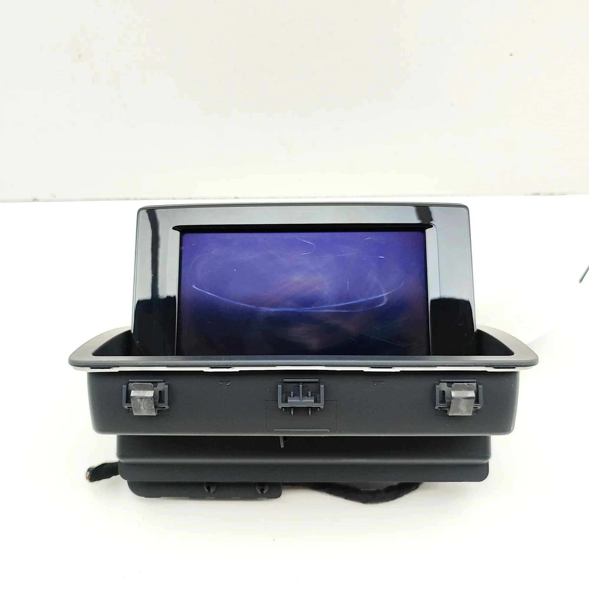 Audi Q3 (8U) Navigation display Navigation display — AUDI Q3 (8U) (2011-2018) —...