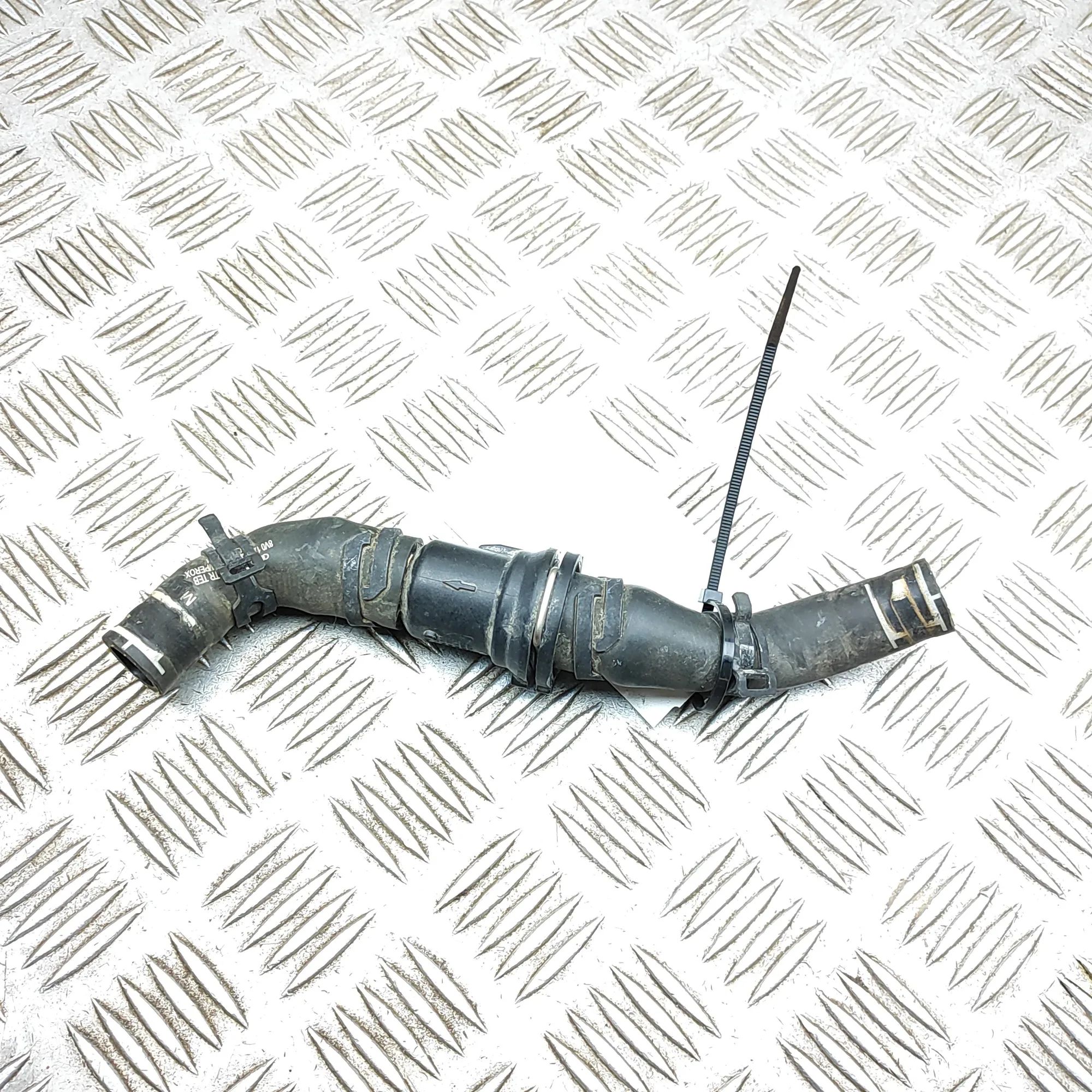 Audi Q3 (F3) Jahutuslõdviku kolmik Coolant hose — AUDI Q3 (Sportback F3N) (2019-.....