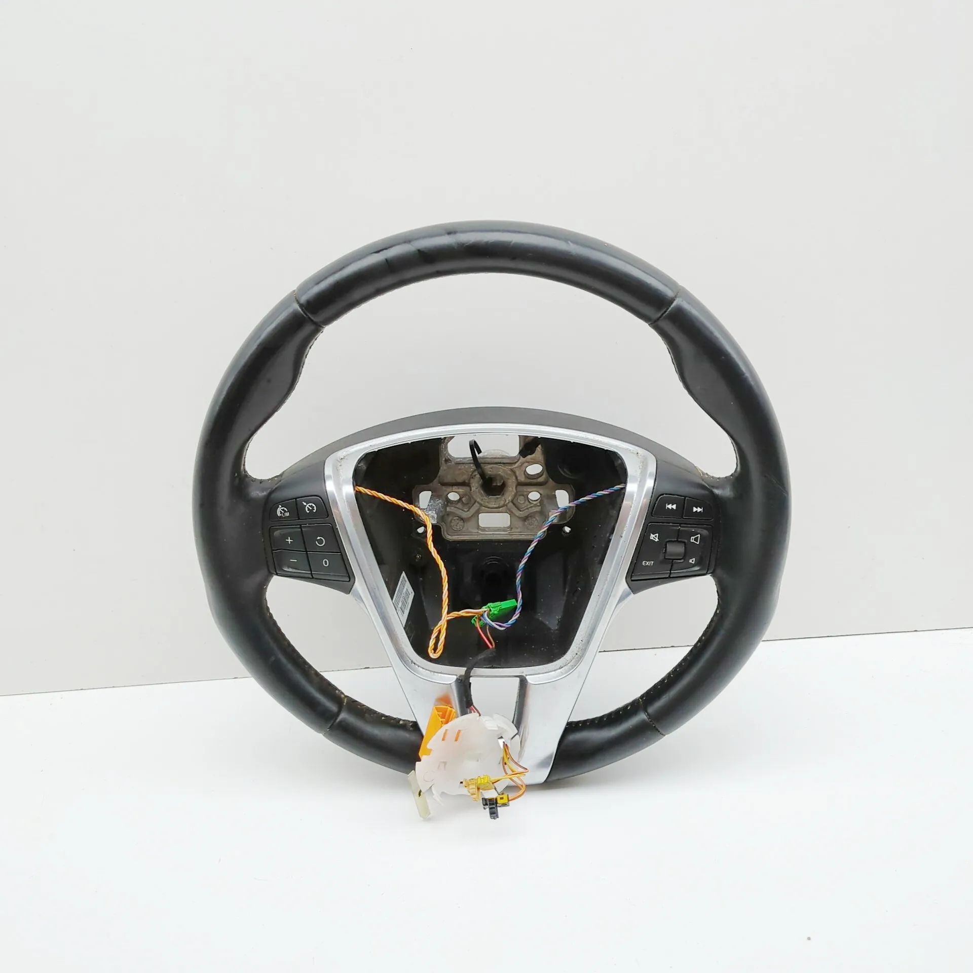 Volvo V60 steering wheel Steering Wheel — VOLVO V60 (2010-2018) — 312505...