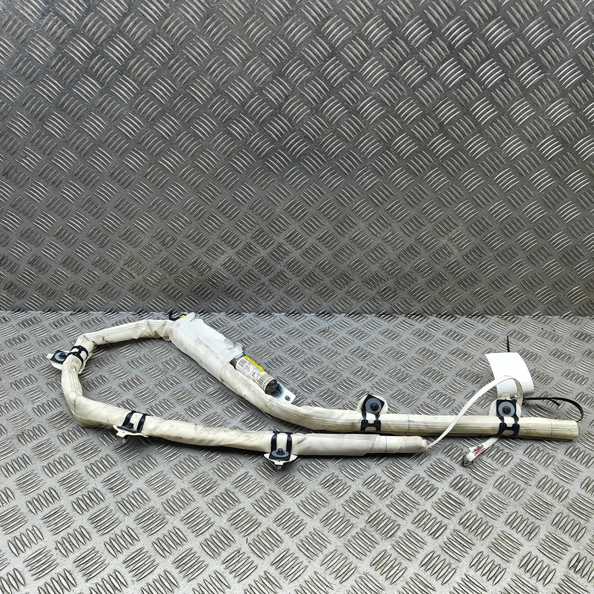 Volvo V40 Right Side Roof Safety Curtain SRS Right Side Roof Safety Curtain SRS — VOLVO V40 ...
