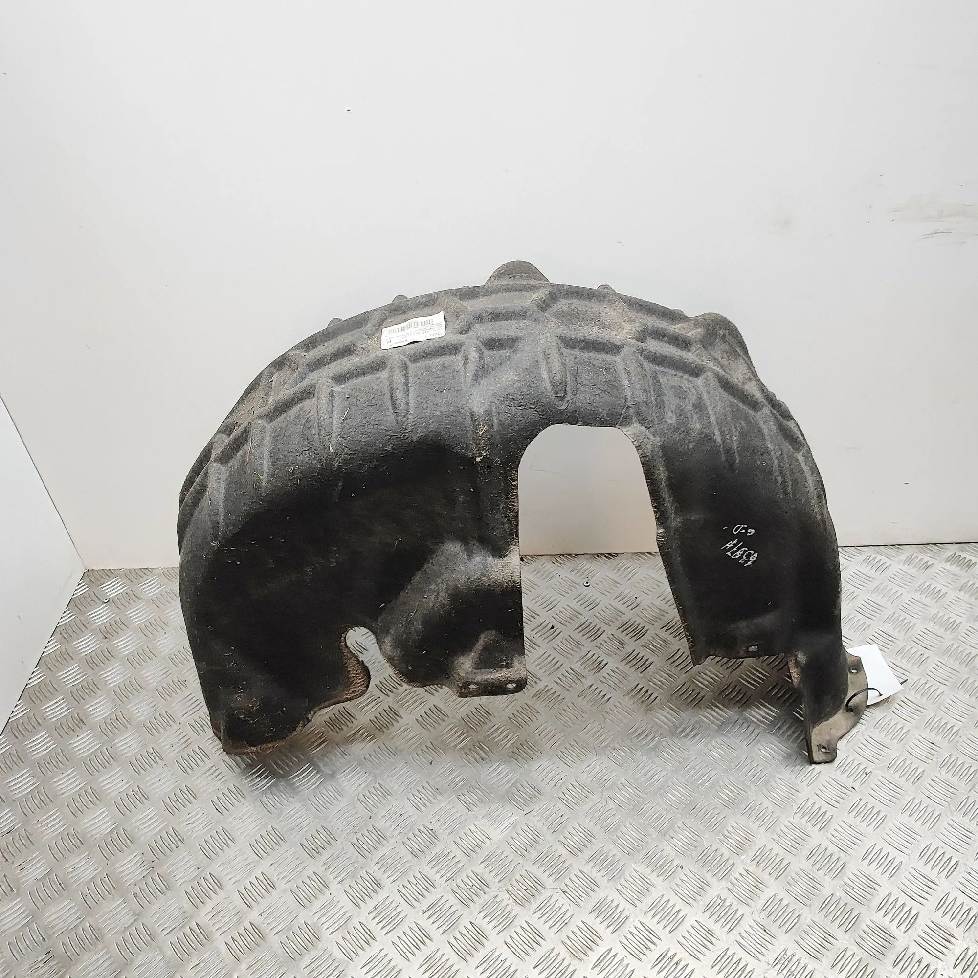 Audi Q3 (F3) Rear Right Arch Liner Rear Right Arch Liner — AUDI Q3 (F3) (2018-...)...