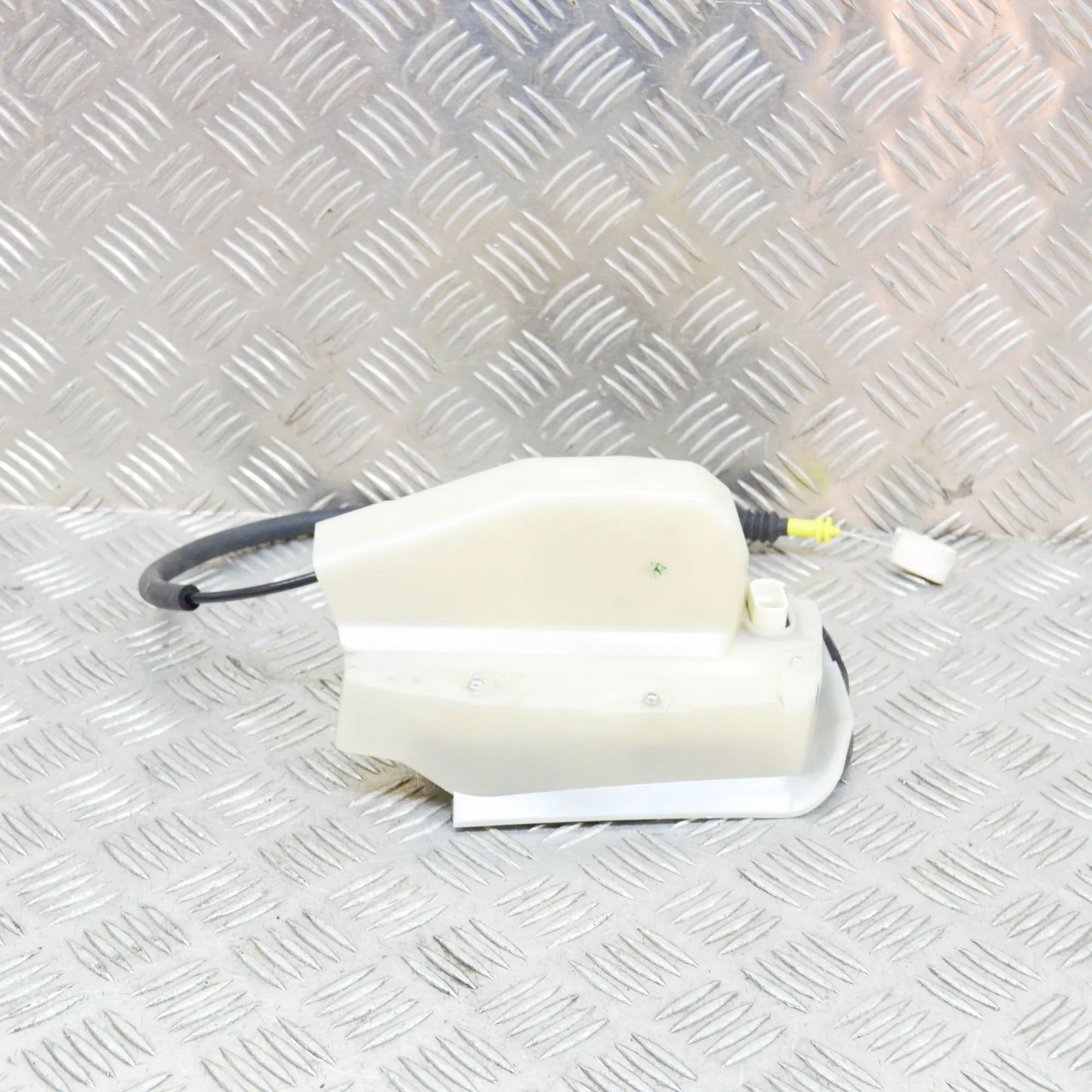 Tesla Model 3 Door lock — rear left Door lock — rear left — TESLA MODEL 3 (2018-......