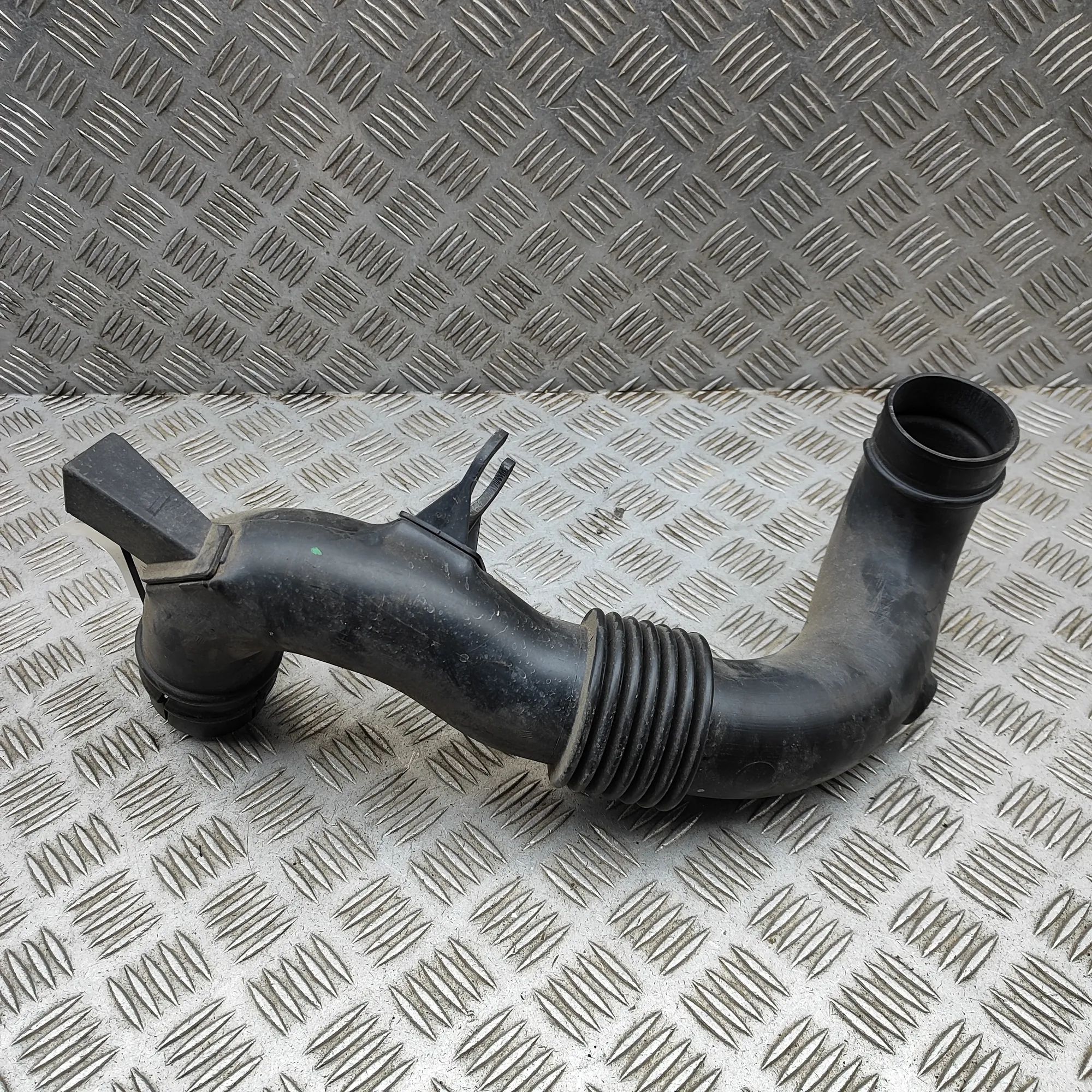 Renault Master Air Intake Tube Air Intake Tube — RENAULT MASTER (III Van FV) (...