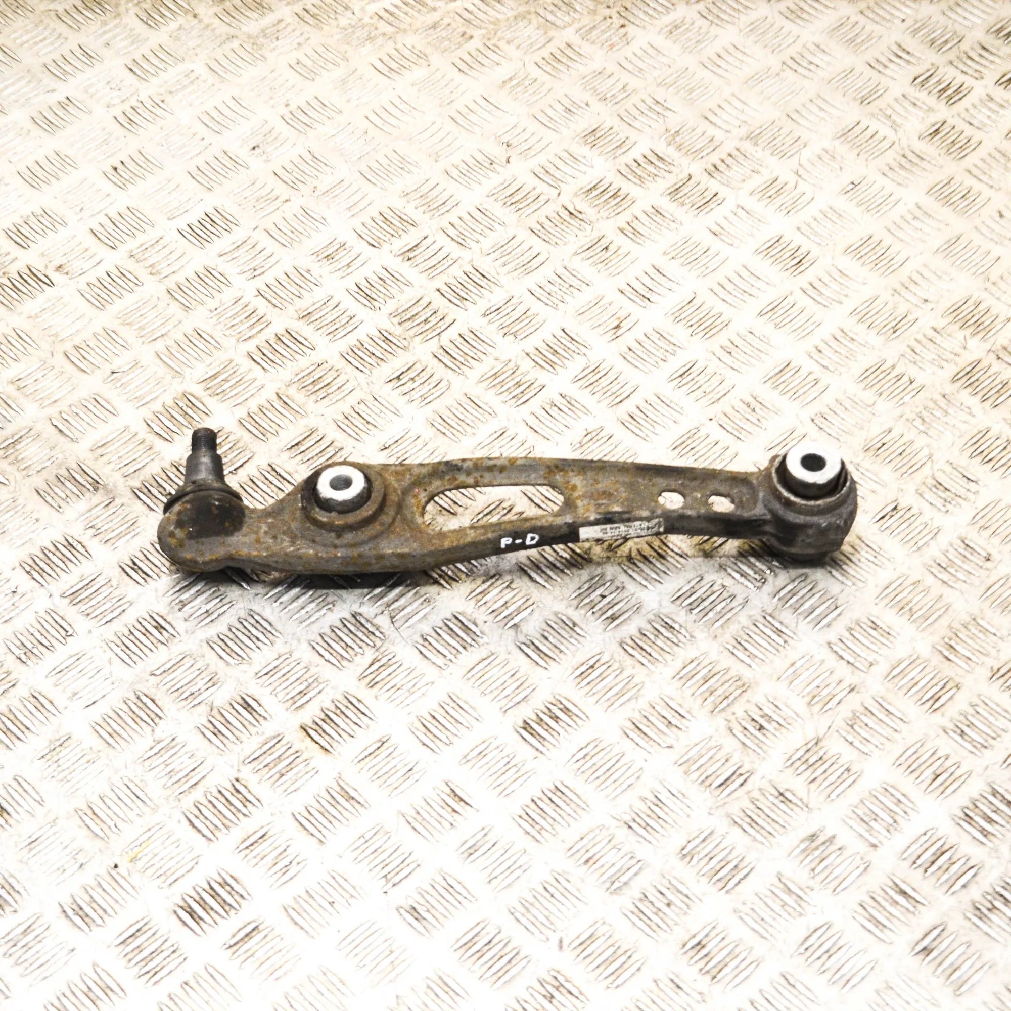Land Rover Range Rover Sport (L494) Front Right Lower Control Arm Front Right Lower Control Arm — LAND ROVER RANG...