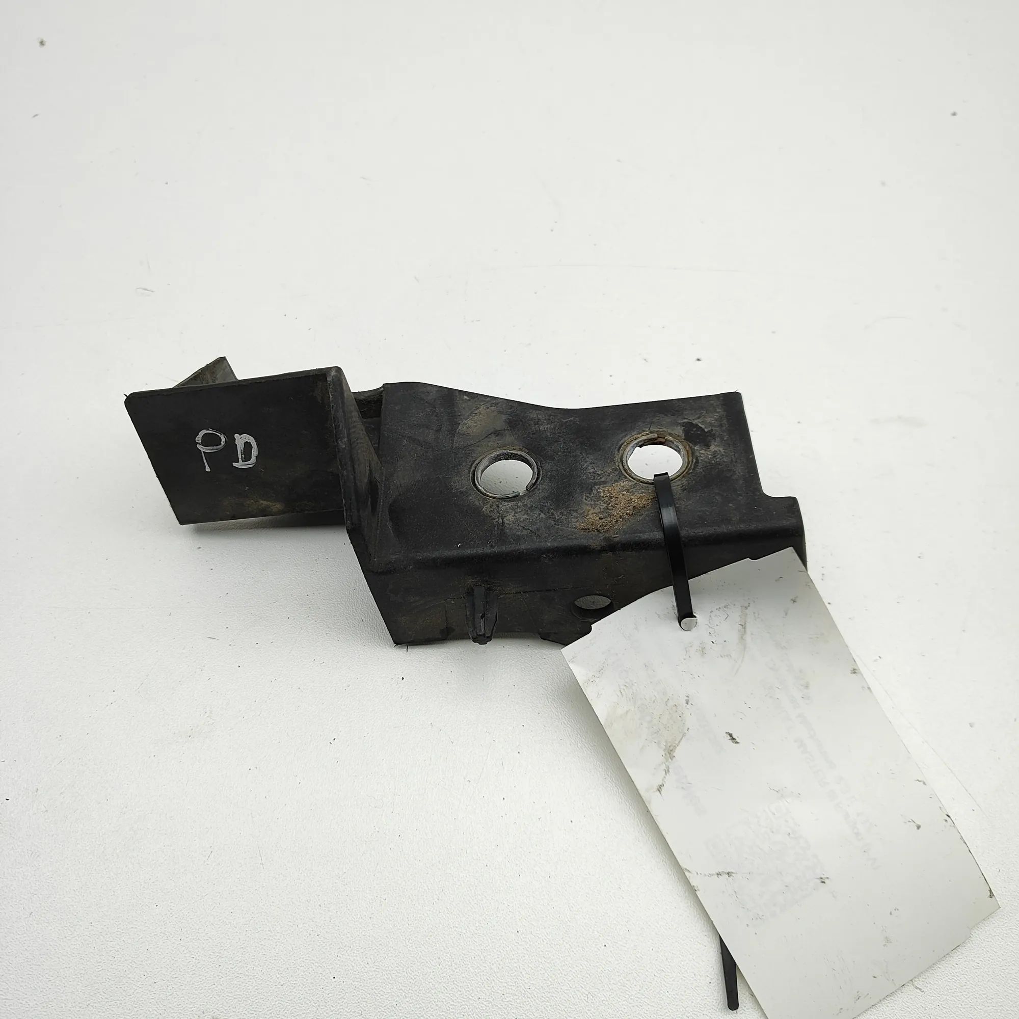 Renault Master Right Headlight Bracket Right Headlight Bracket — RENAULT MASTER (III V...