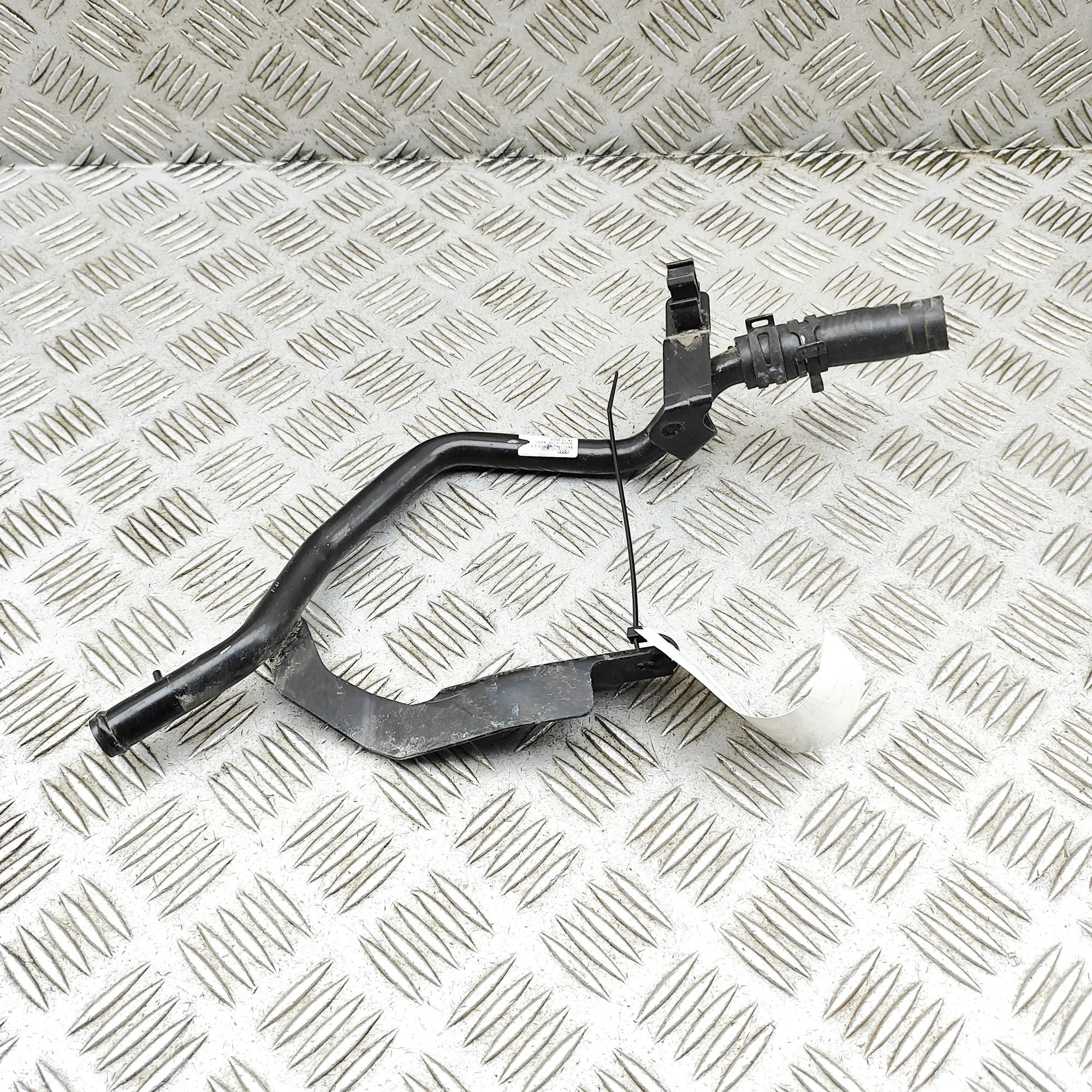 Audi Q3 (F3) Шланг системы охлаждения Coolant hose — AUDI Q3 (Sportback F3N) (2019-.....