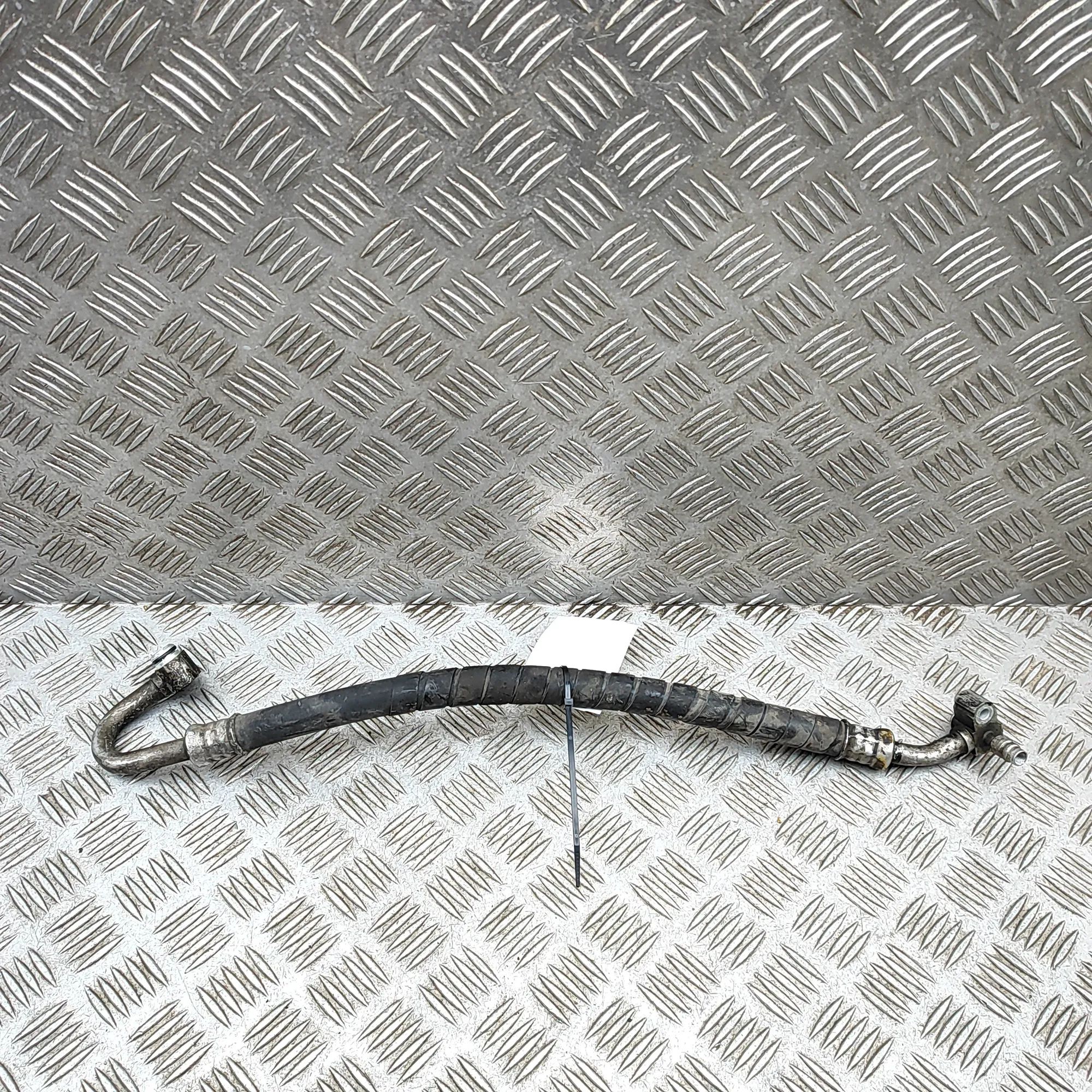 Toyota Land Cruiser 100 A/C Air Con Hose Pipe A/C Air Con Hose Pipe — TOYOTA LAND CRUISER (10...