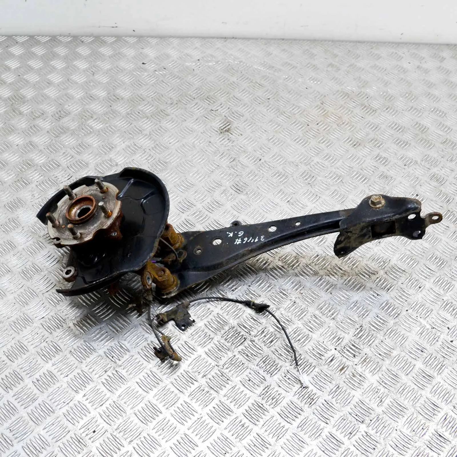 Lexus NX Rear Left Wheel Hub Spindle Rear Left Wheel Hub Spindle — LEXUS NX (_Z1_) (...