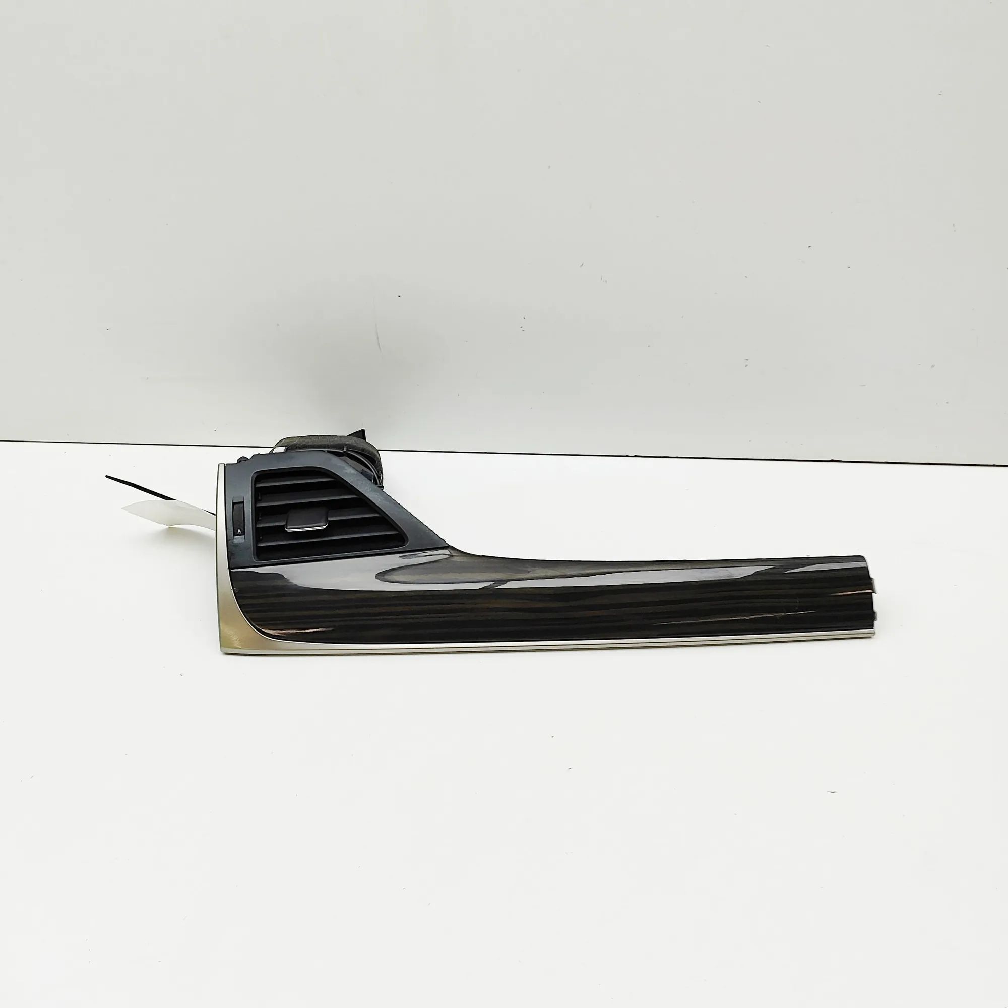 Lexus GS Dashboard Air Vents Dashboard Air Vents — LEXUS GS (_L1_) (2011-......