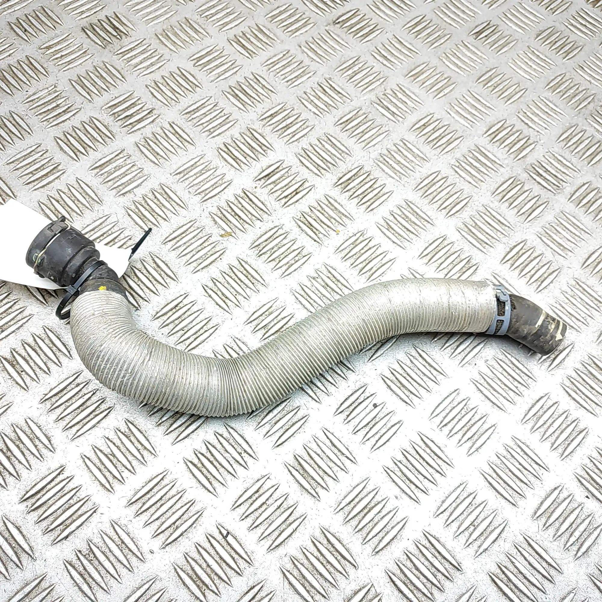 Audi Q3 (F3) Шланг системы охлаждения Coolant hose — AUDI Q3 (Sportback F3N) (2019-.....
