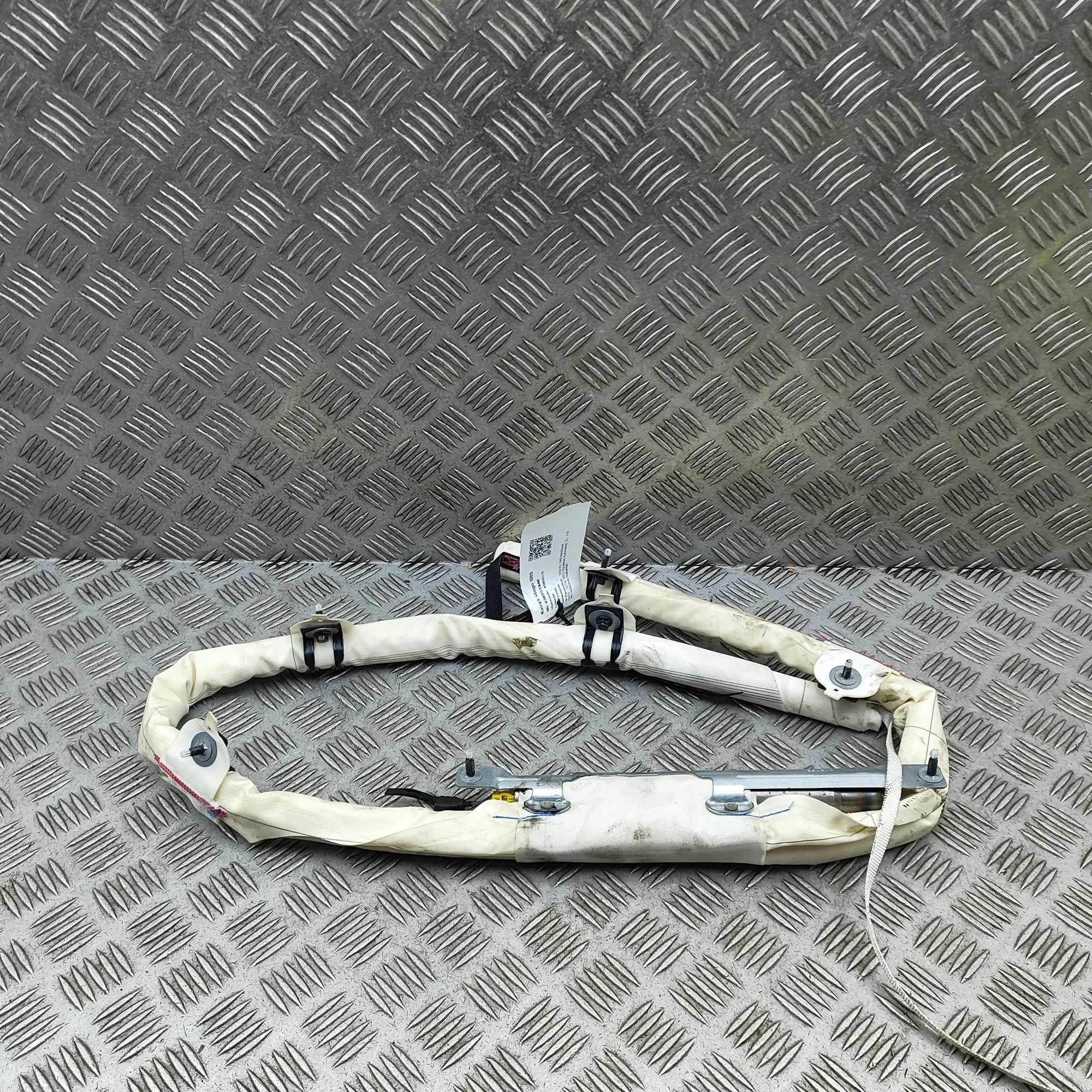 Volvo V40 Left Side Roof Safety Curtain SRS Left Side Roof Safety Curtain SRS — VOLVO V40 (...