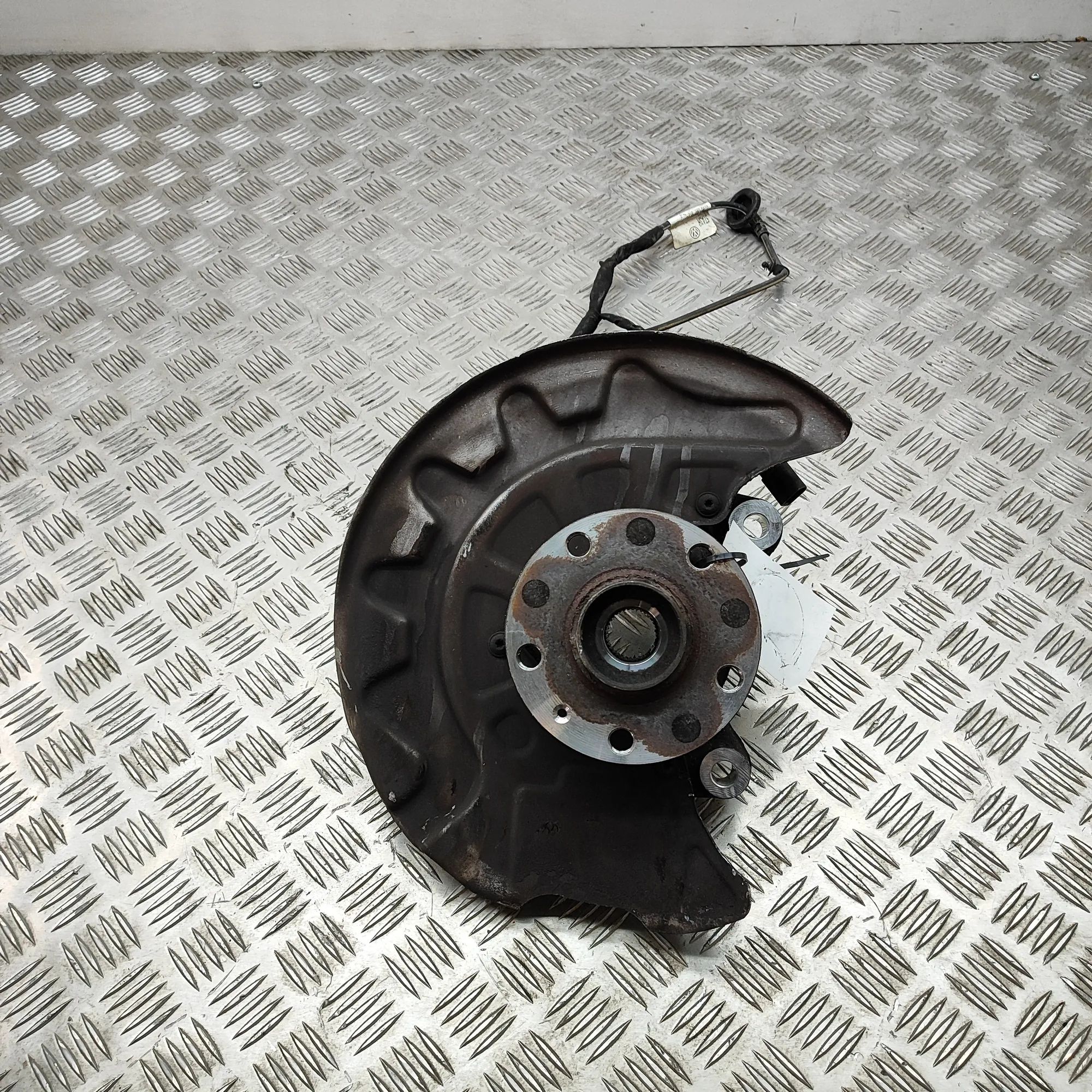 Seat Tarraco Front Right Wheel Hub Front Right Wheel Hub — SEAT TARRACO (KN2) (201...