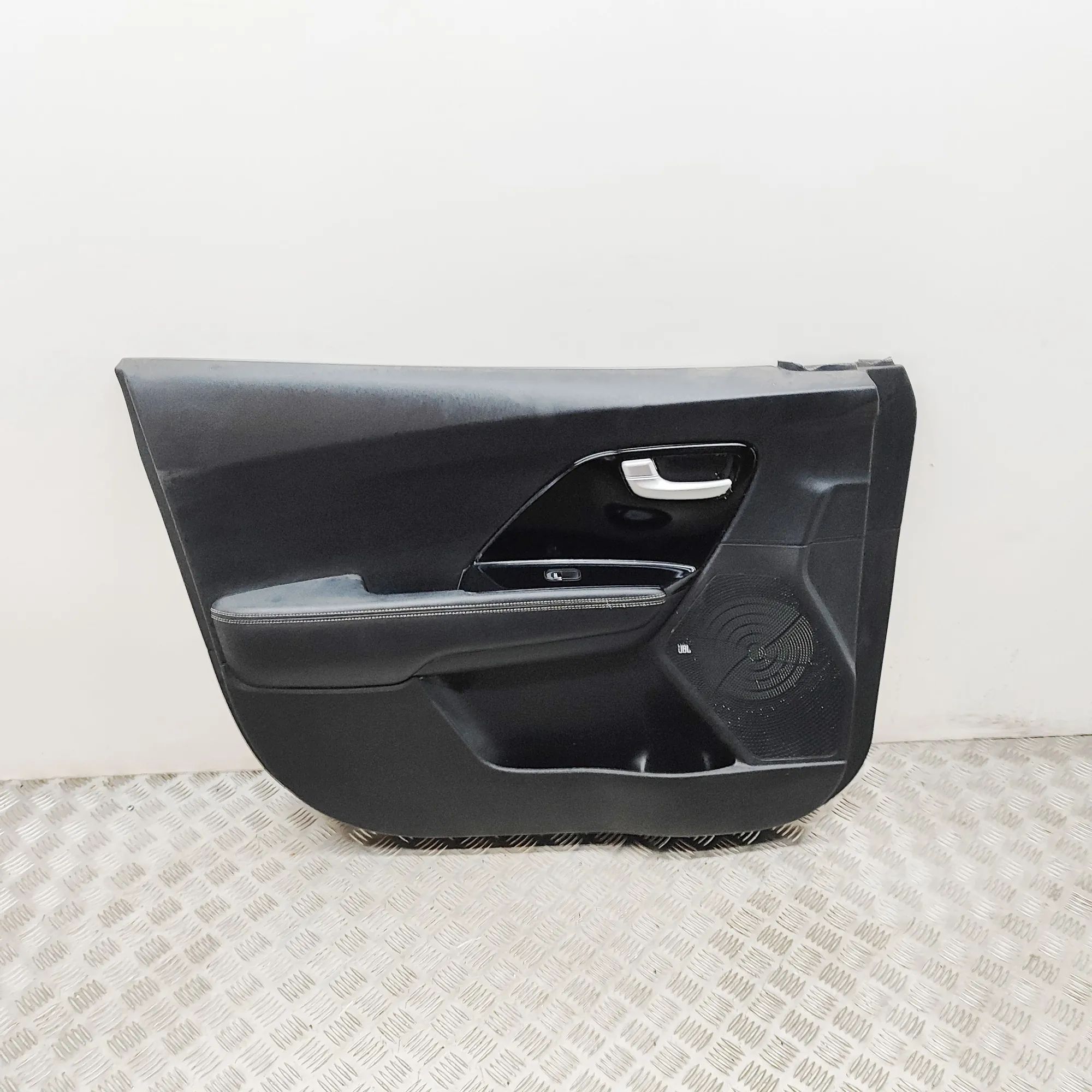 Kia Niro Front Left Door Panel Front Left Door Panel — KIA NIRO (2016-...) — 8...