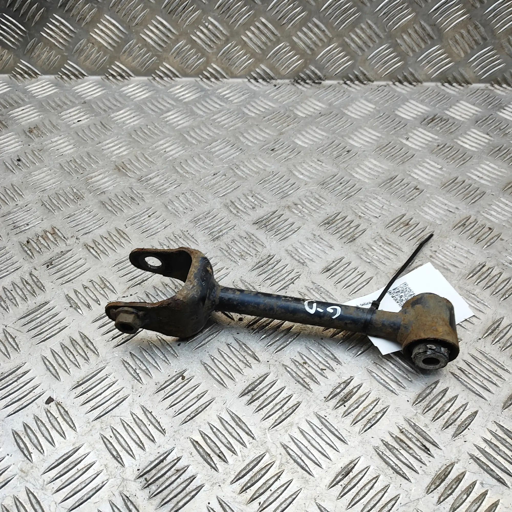 Mazda MX-5 Control arm — rear right Control arm — rear right — MAZDA MX-5 (IV ND) (...
