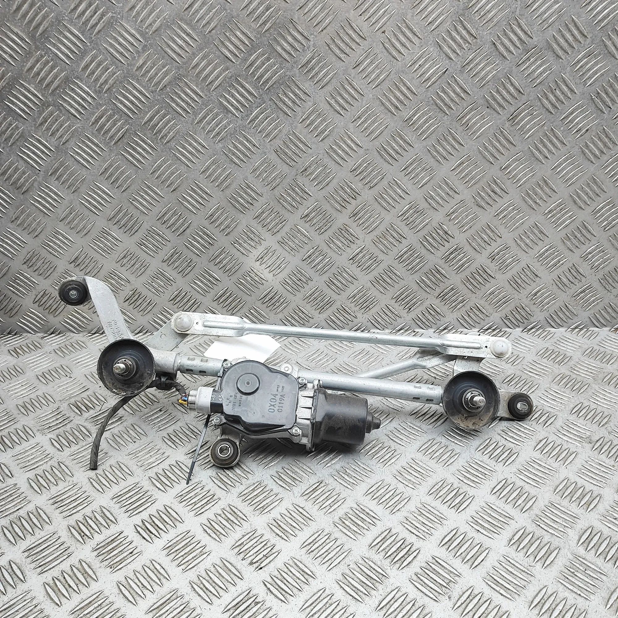 Nissan Leaf Front Windshield Wiper Mechanism Front Windshield Wiper Mechanism — NISSAN LEAF ...