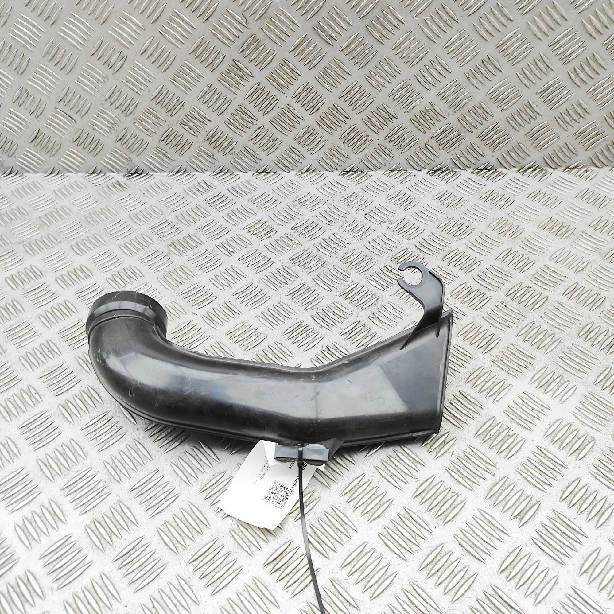 Mazda MX-5 Air Intake Tube Air Intake Tube — MAZDA MX-5 (IV ND) (2015-...)...