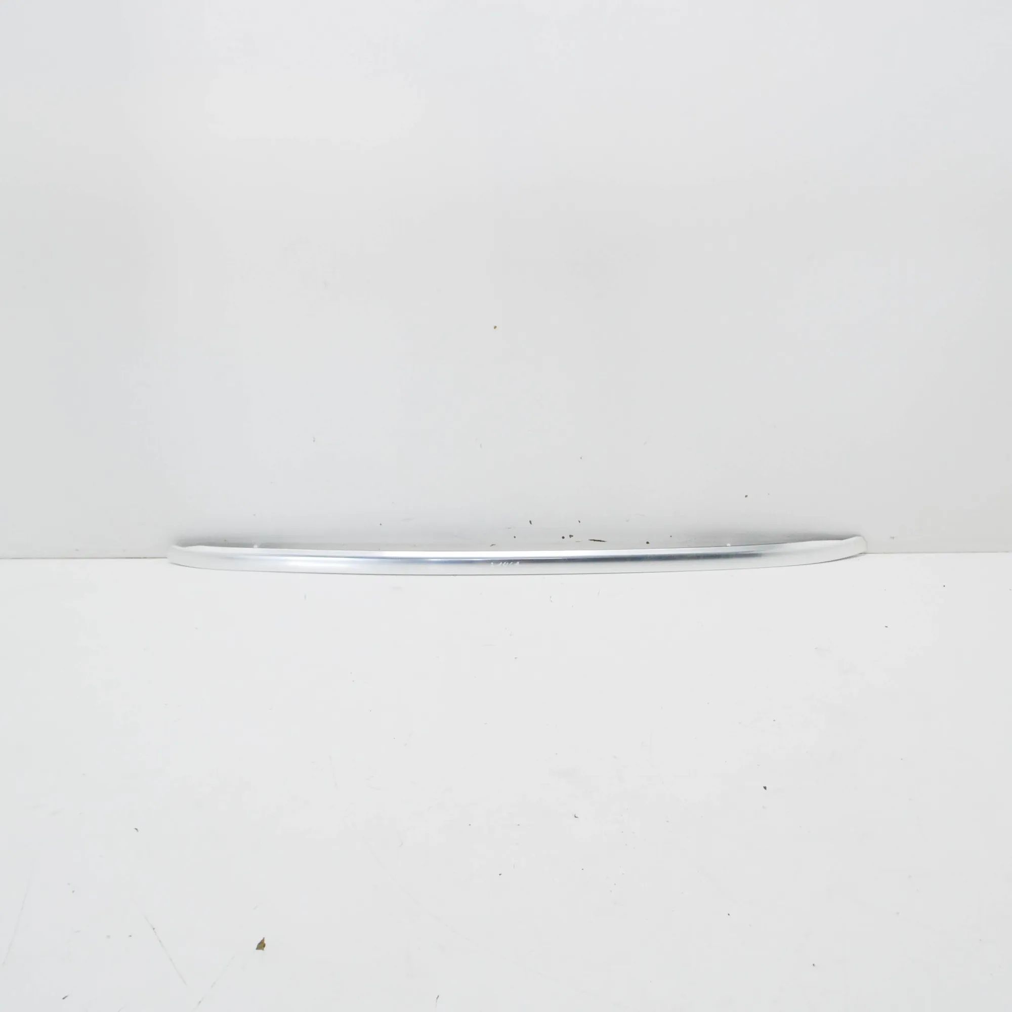 Lexus NX Right Side Roof Rail Right Side Roof Rail — LEXUS NX (_Z1_) (2014-.....