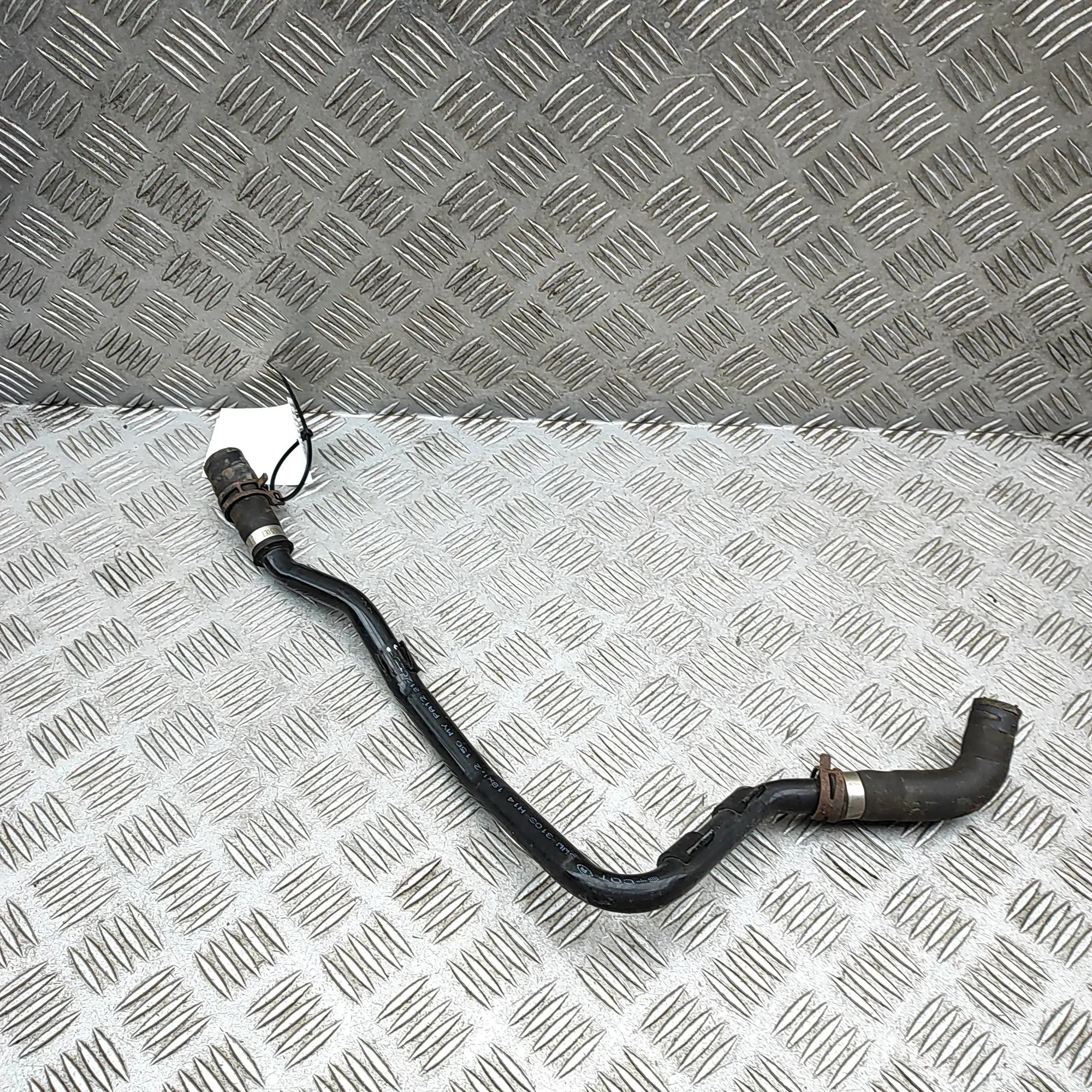 Mercedes-Benz CLA (C117) Coolant hose