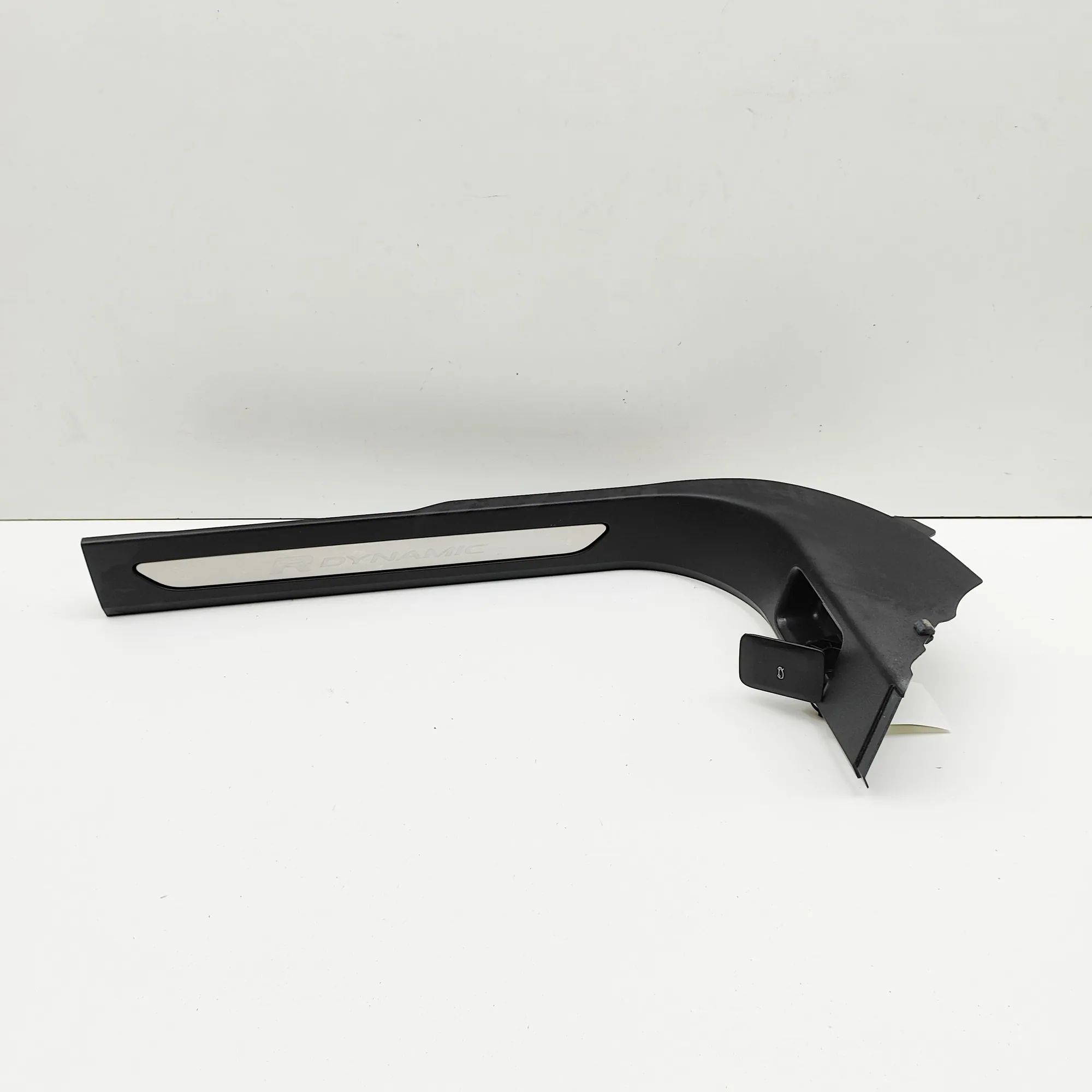 Land Rover Range Rover Evoque Interior sill trim — front right Interior sill trim — front right — LAND ROVER R...