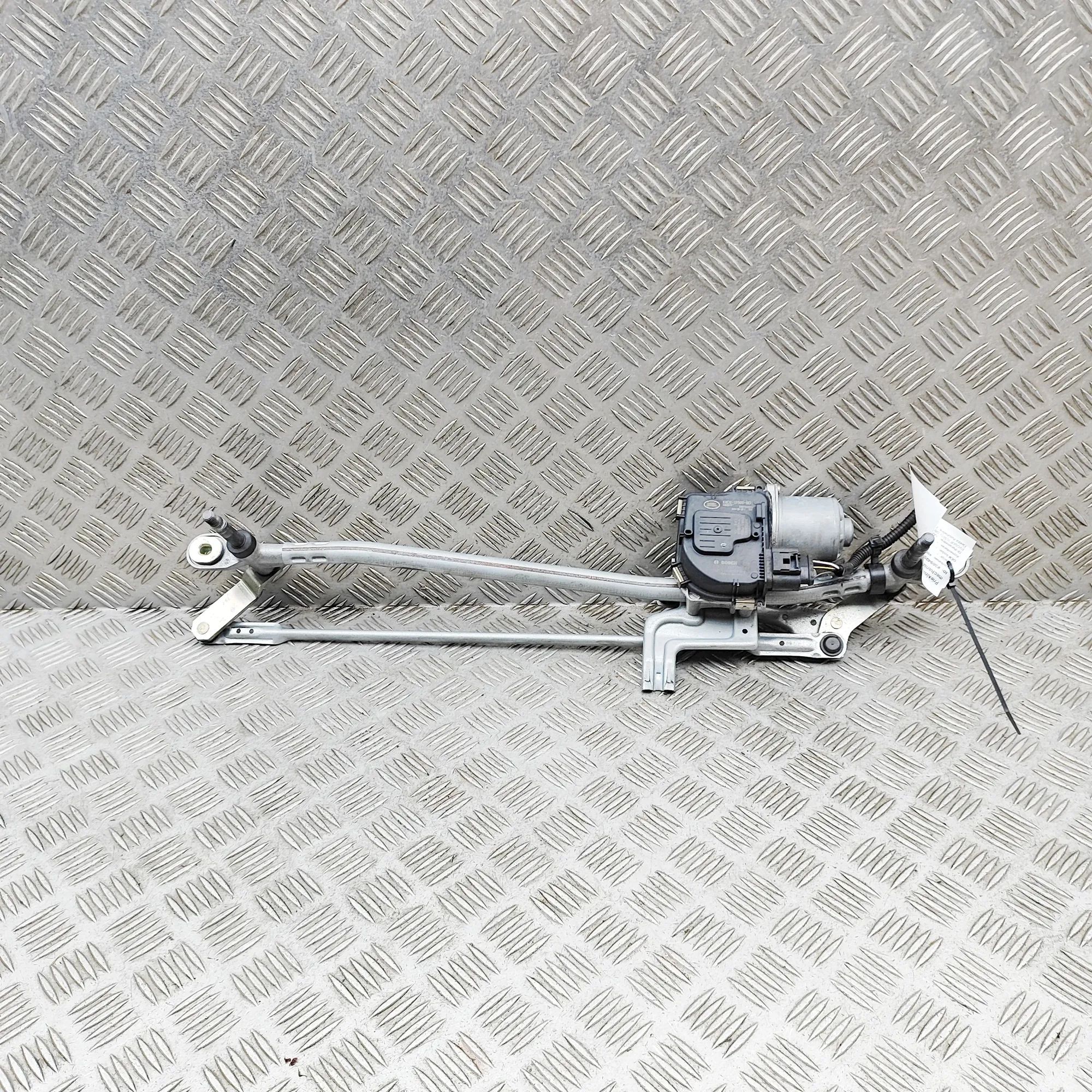 Land Rover Range Rover Evoque Front Windshield Wiper Mechanism Front Windshield Wiper Mechanism — LAND ROVER R...
