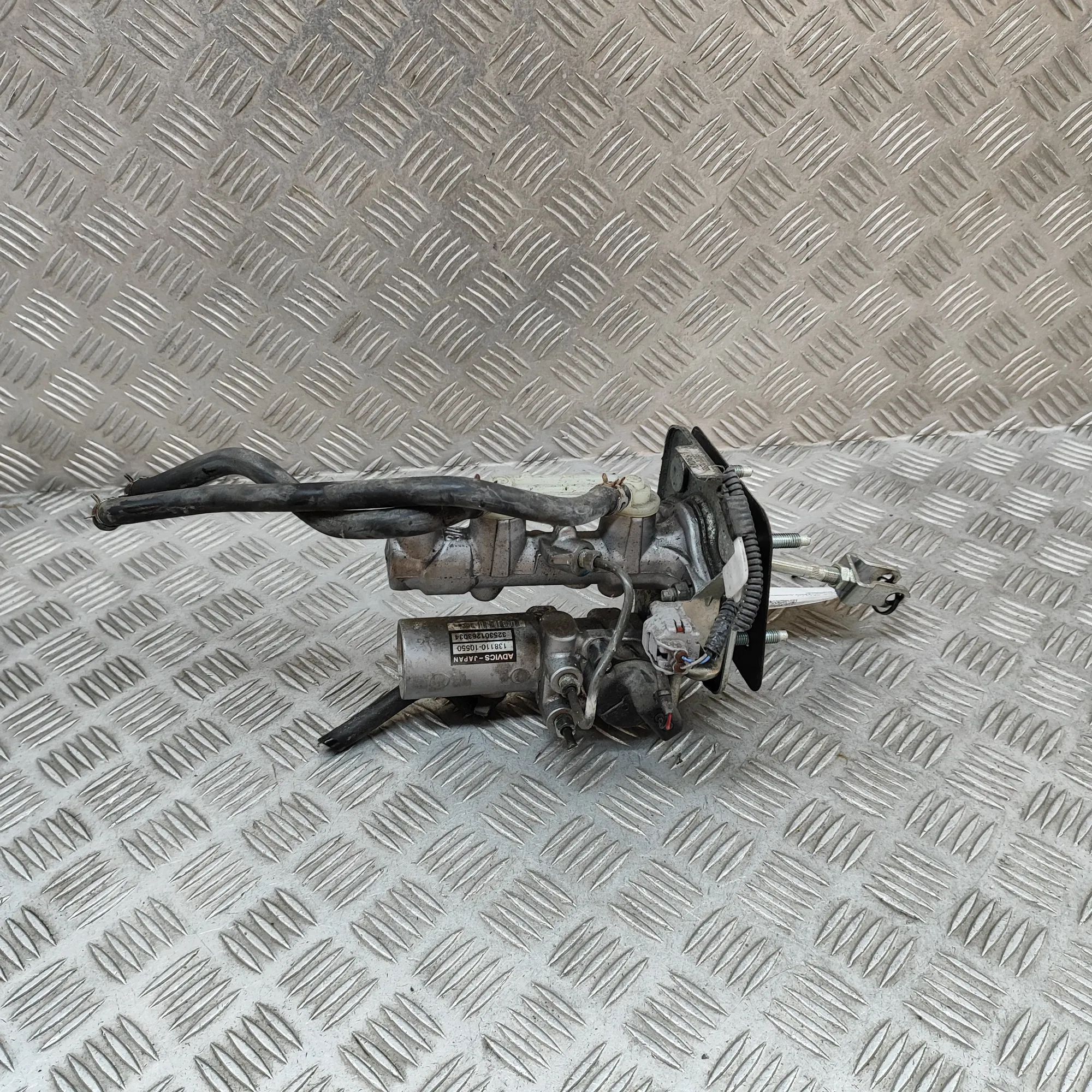 Lexus RX Brake Cylinder Brake Cylinder — LEXUS RX (_L1_) (2008-2015) — ...